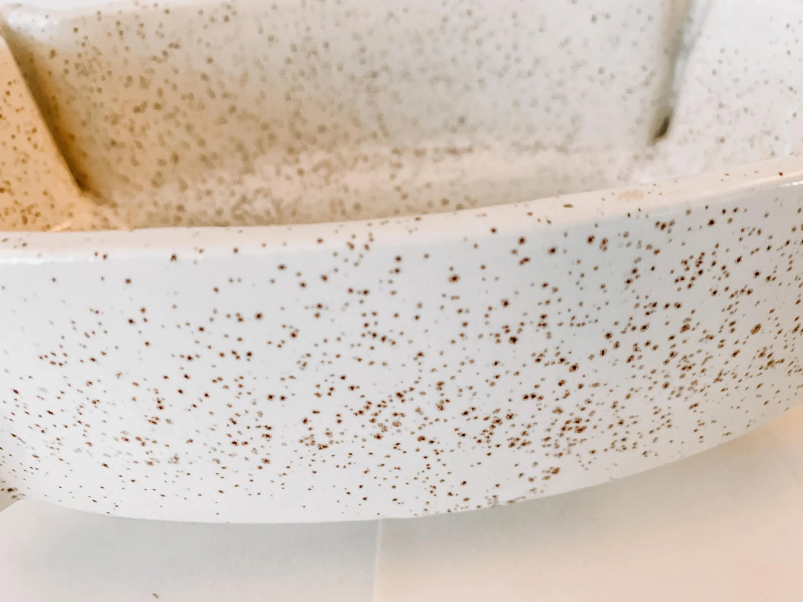 Vintage Mid Century McCoy Style White Speckled Planter or Cachepot - 5