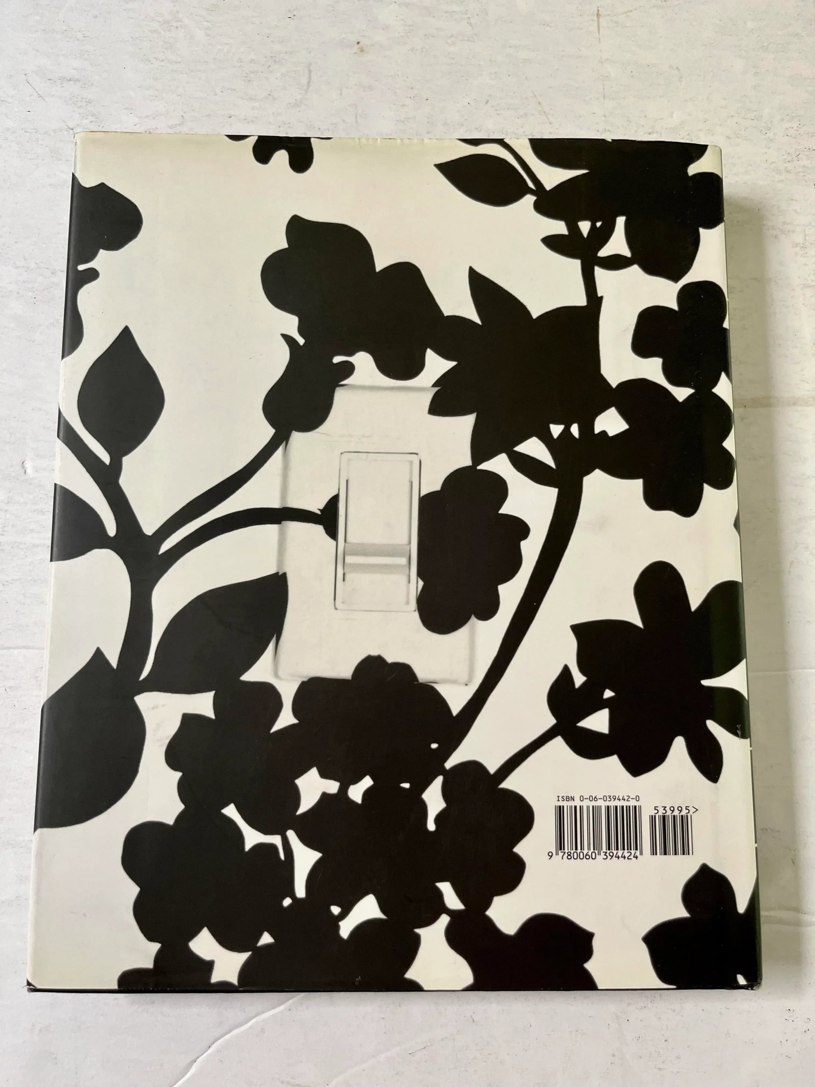 2004 "Modern Glamour: The Art of Unexpected Style" First Edition Book by Kelly Wearstler - 6