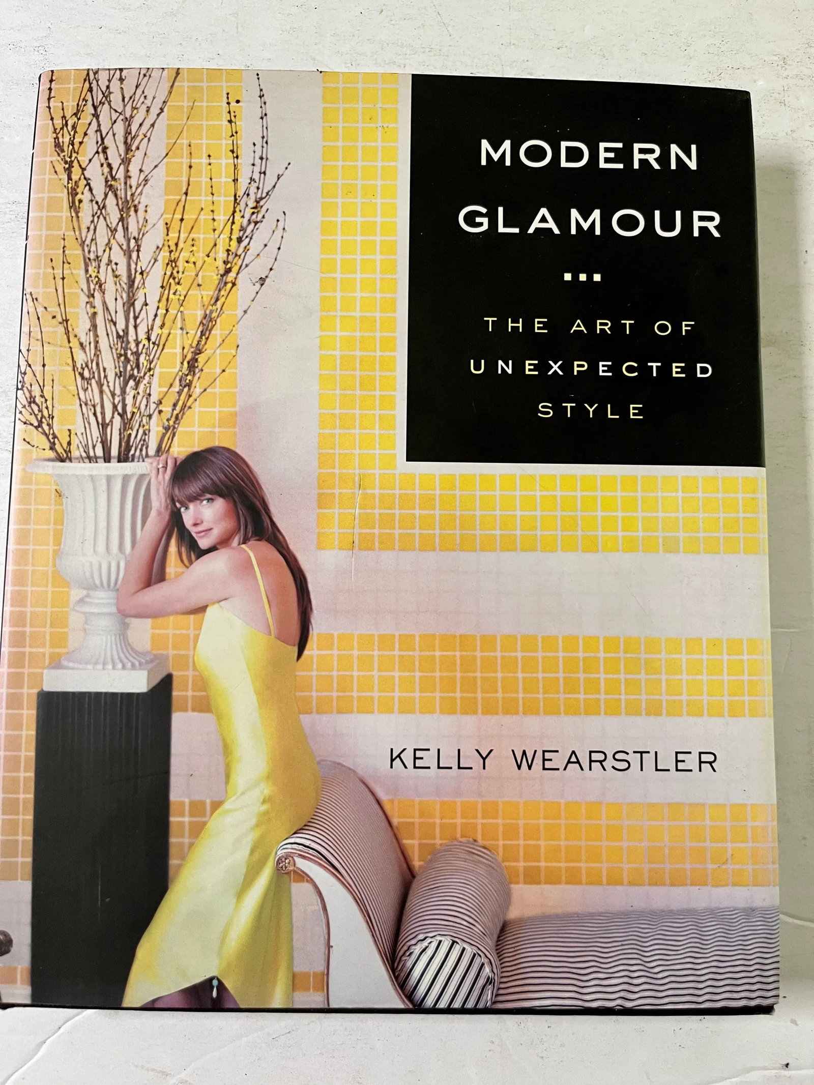 2004 "Modern Glamour: The Art of Unexpected Style" First Edition Book by Kelly Wearstler - 7