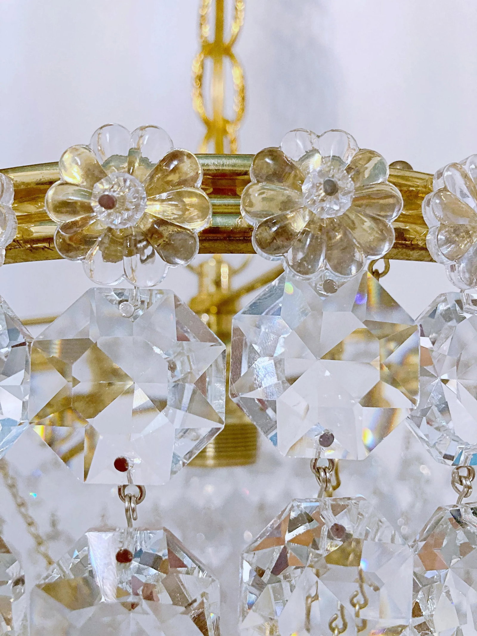 1950s Italian Brass Basket Chandelier With Rossettes - 4