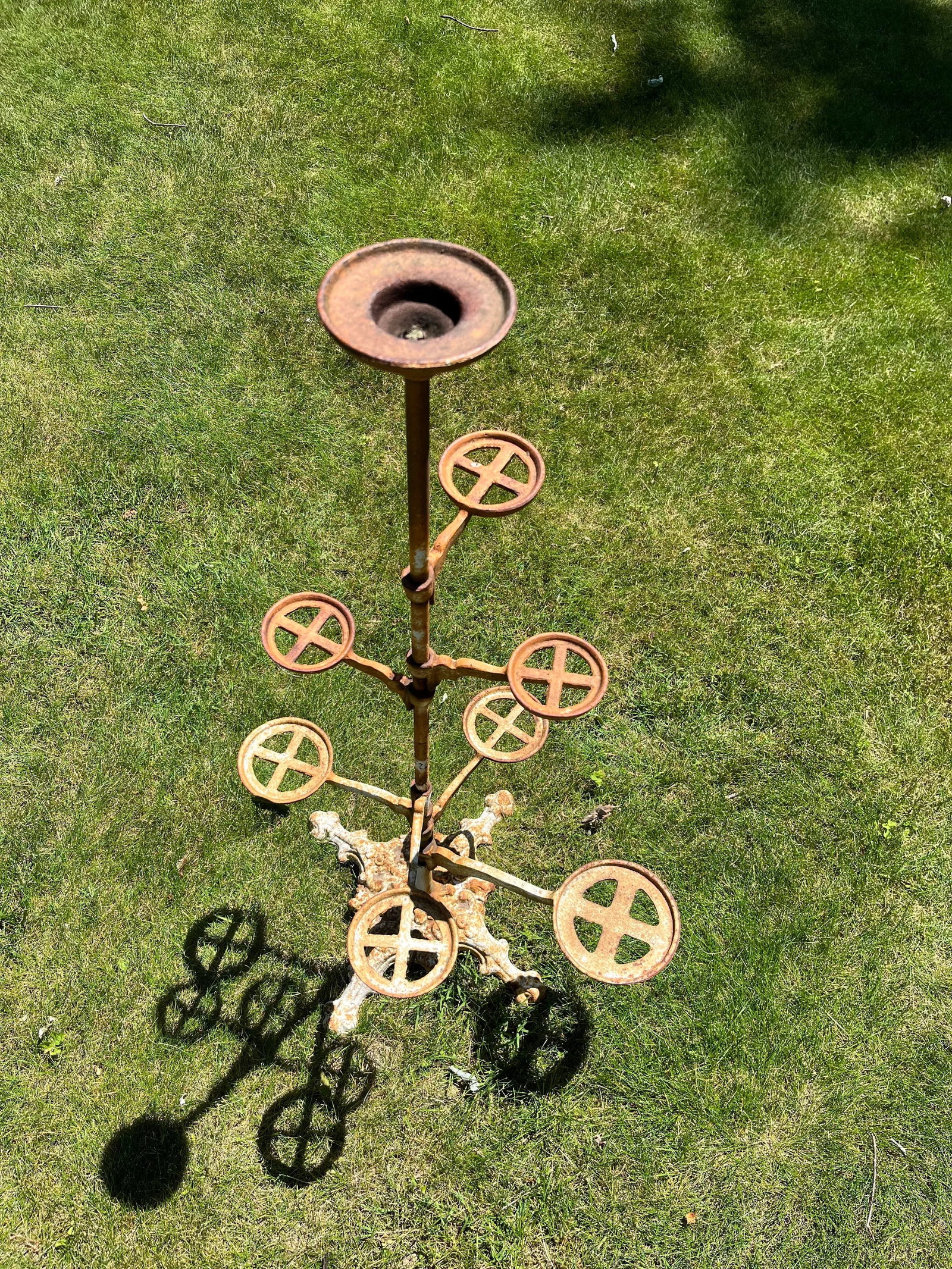 Mid 20th Century Cast Iron Spiral Plant Stand - 4