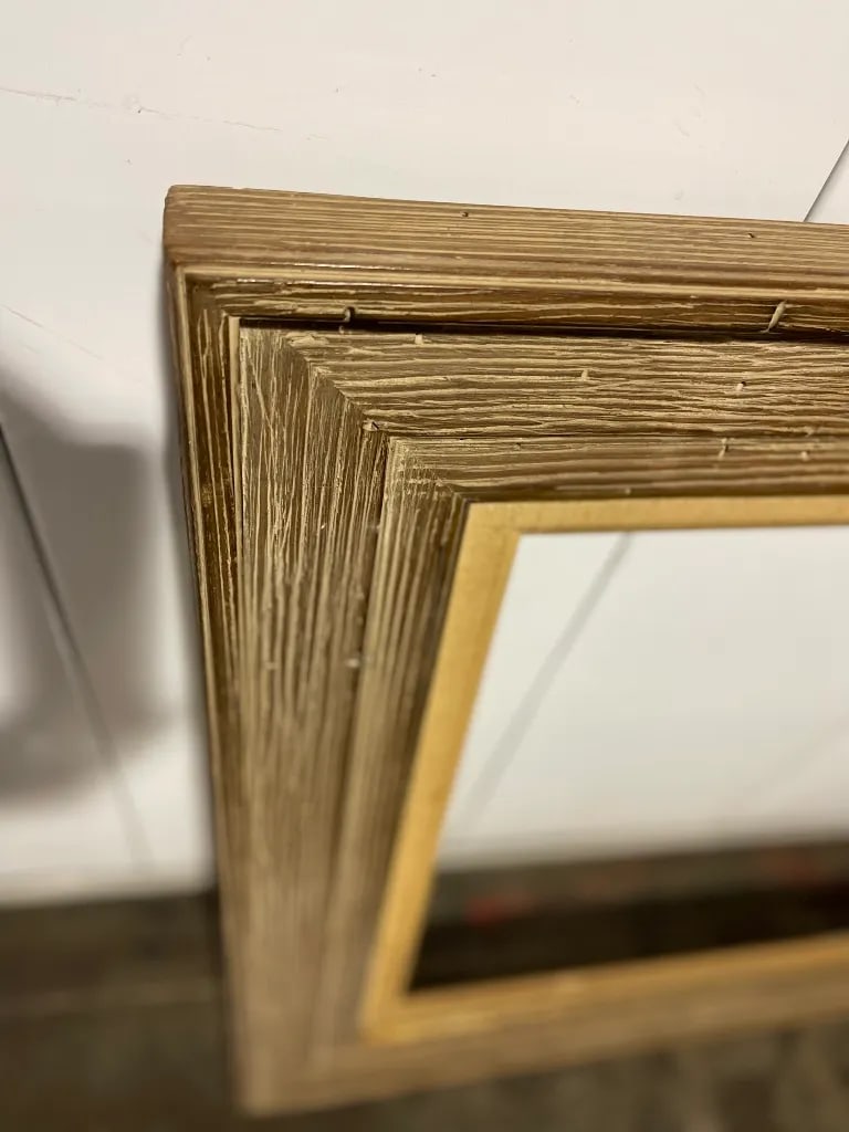 Vintage Wood Frame With Gold Leaf Edge Detail - 3