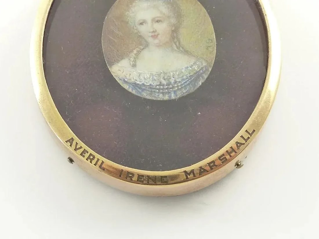 Antique French Miniature Portrait of a Lady, 19th Century, Oval Gilt Frame - 4