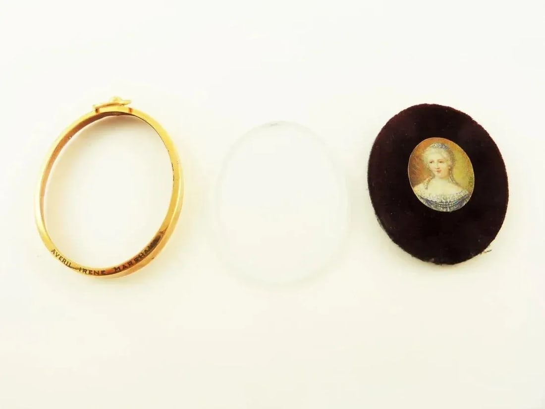 Antique French Miniature Portrait of a Lady, 19th Century, Oval Gilt Frame - 5