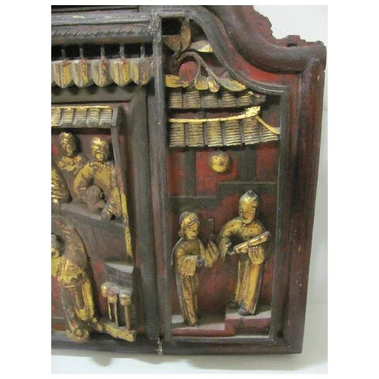 Mid 19th Century Chinese Hand Carved Gilt Screen - 3