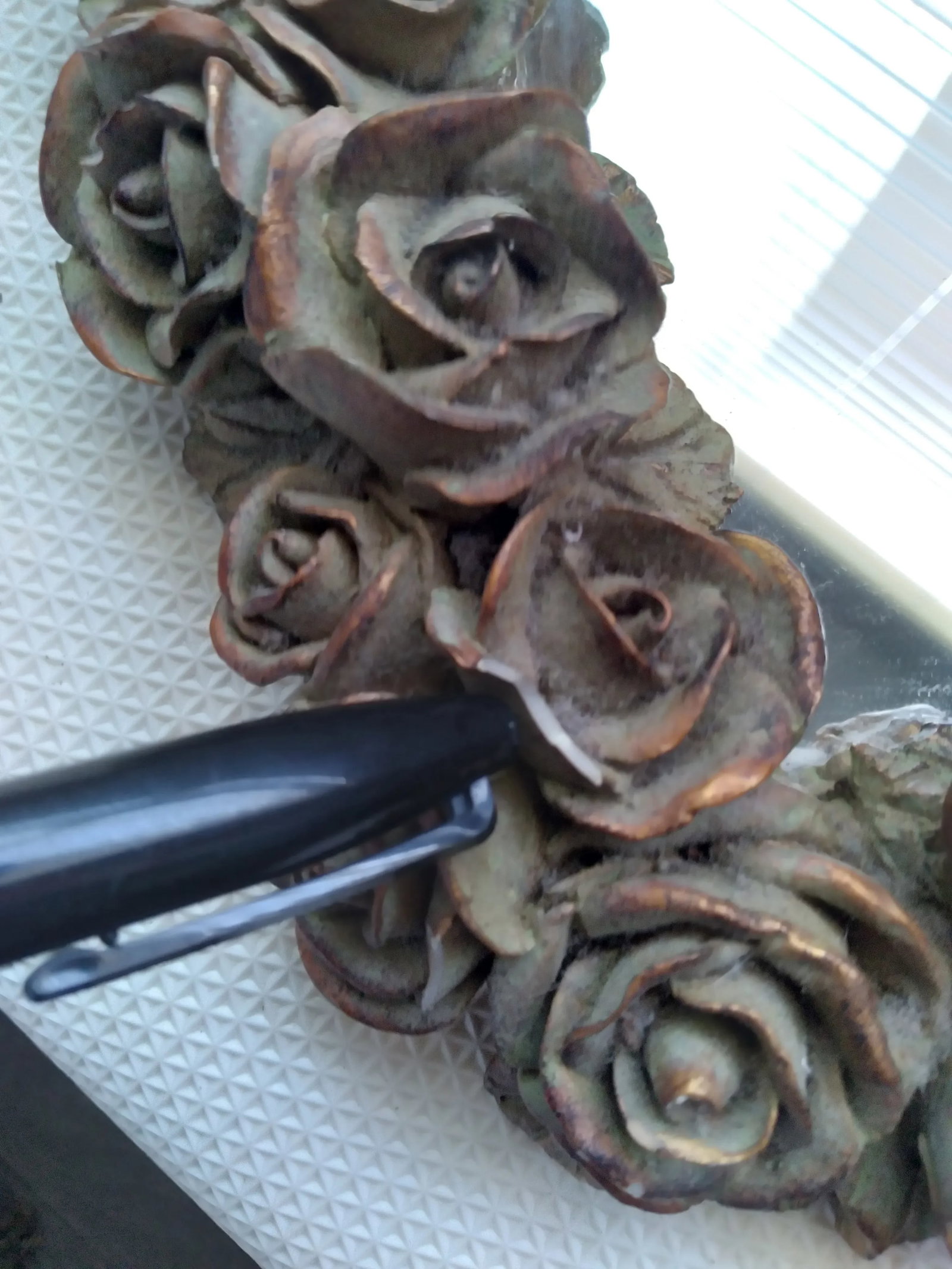 1960s Decoline Hand-Made Heart Shape Rose Wreath Mirror - 3