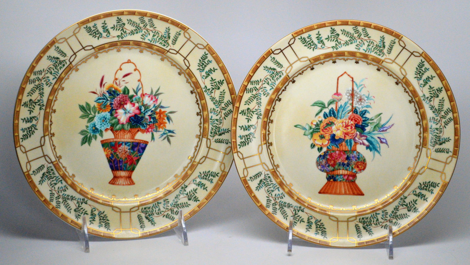 1990s Mottahedeh Williamsburg Chinoiserie Hand-Painted Ching Garden Desert Plates - a Pair - 7