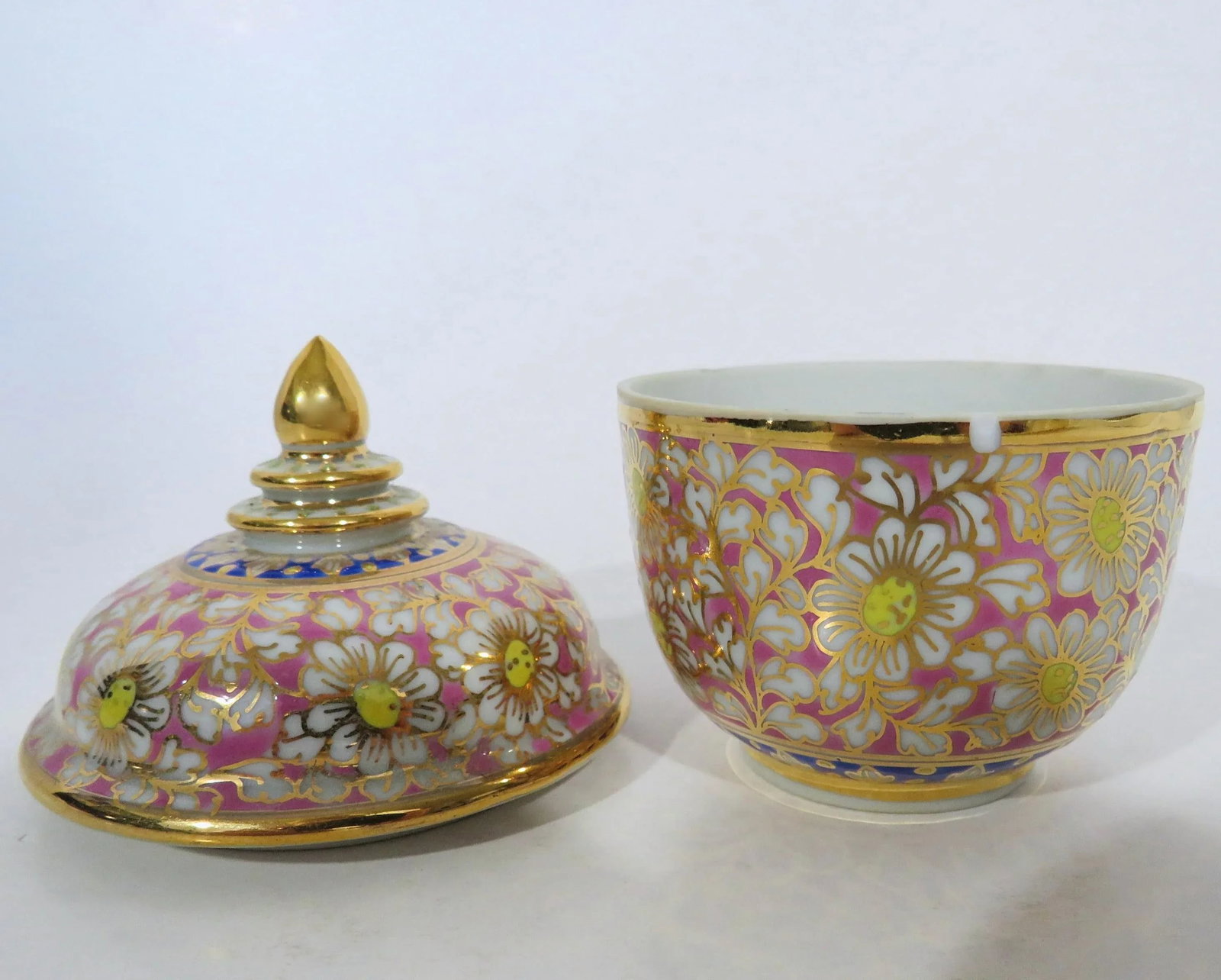 Thai Benjarong Jar - 4