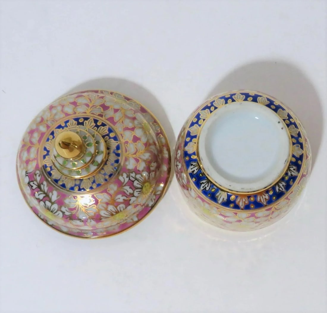 Thai Benjarong Jar - 7