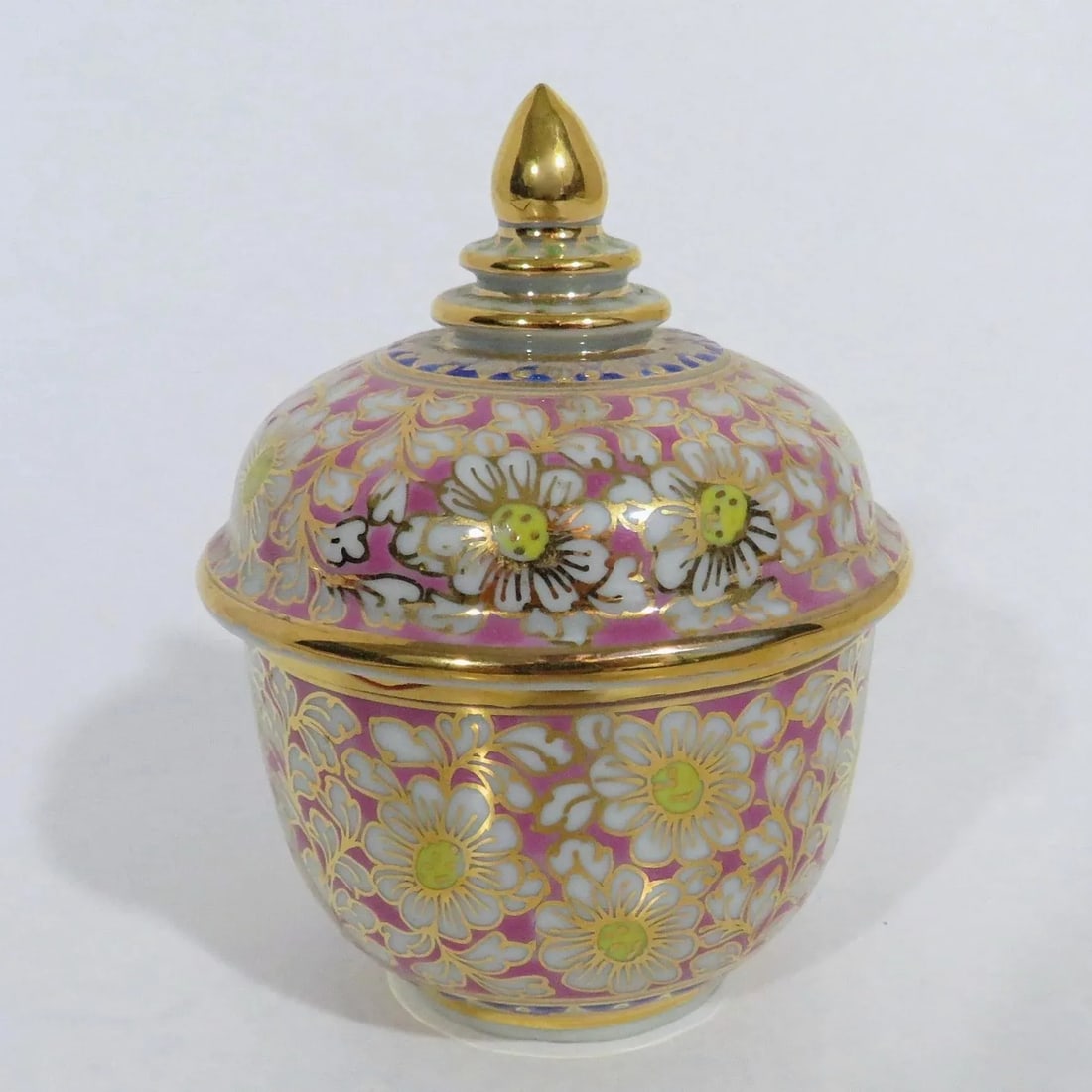 Thai Benjarong Jar - 8