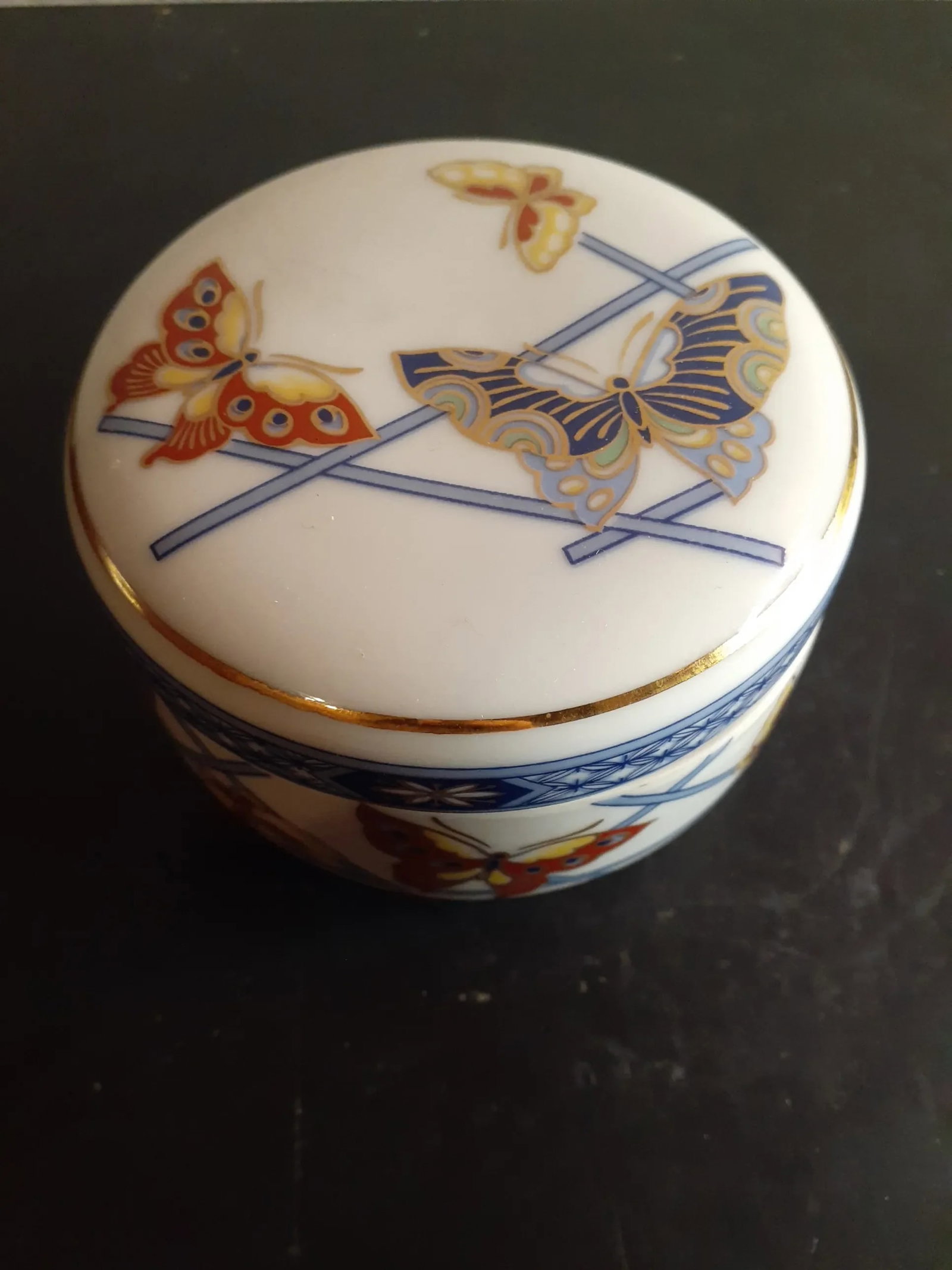 1950s Butter Flight Butterflies Porcelain Trinket Box, Made in Japan - 4