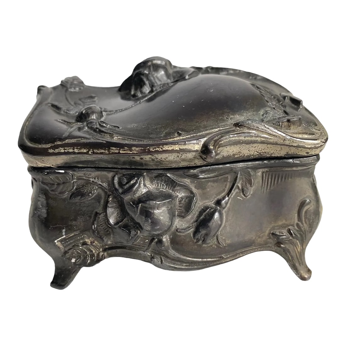 Art Nouveau Style Petite Jewelry Box Silver Plated Rose Motif: Art Nouveau Style Petite Jewelry Box Silver Plated Rose Motif A romantic little hinged lid decorative jewelry box. This would look great on a shelf or dressing table. I believe this is silver plated b