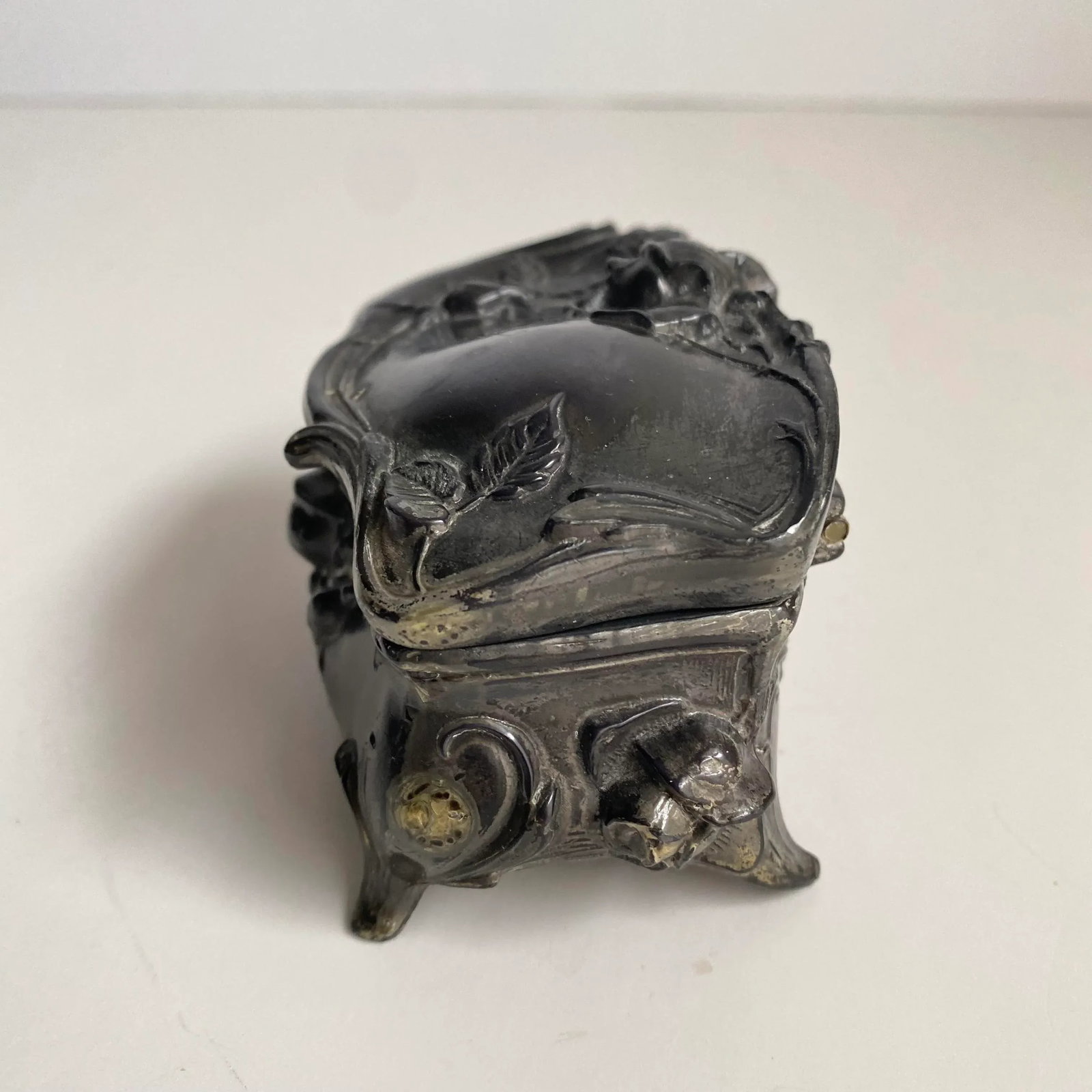 Art Nouveau Style Petite Jewelry Box Silver Plated Rose Motif - 4