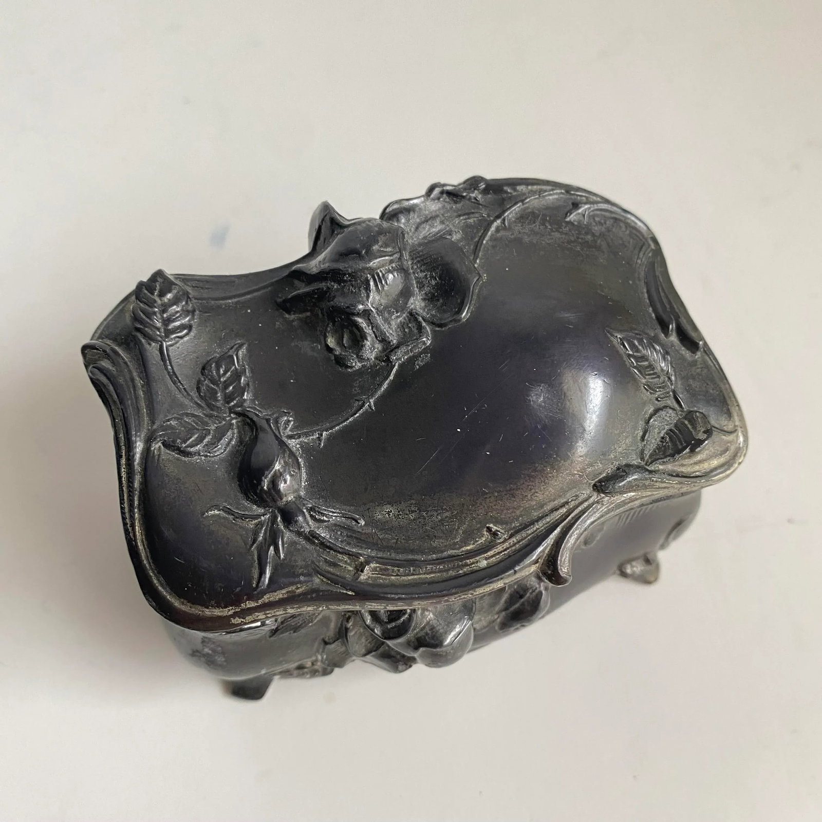 Art Nouveau Style Petite Jewelry Box Silver Plated Rose Motif - 5