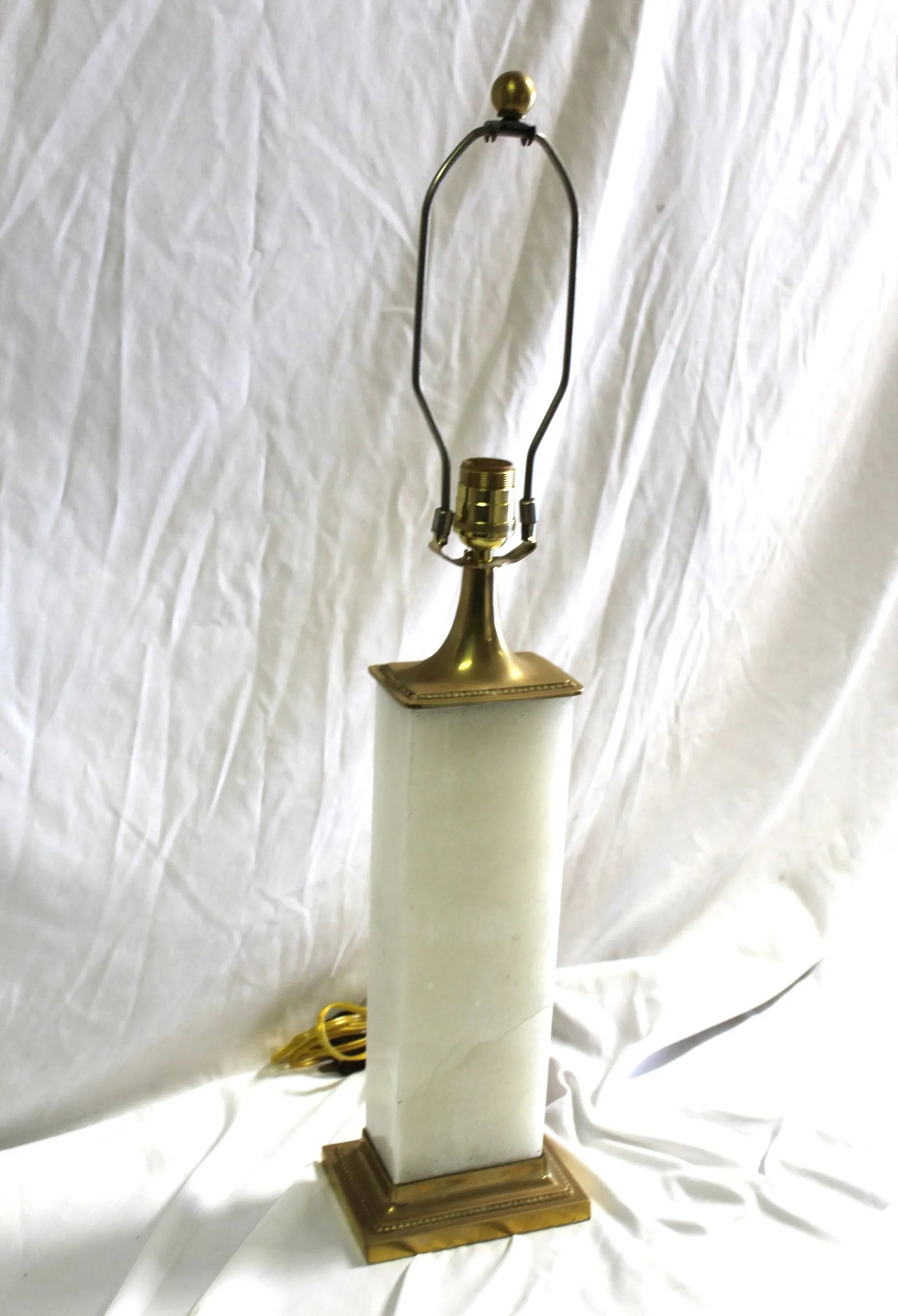 Contemporary Mid-Century Modern Style Alabaster Lamp With Brass Hardware,Single - 2