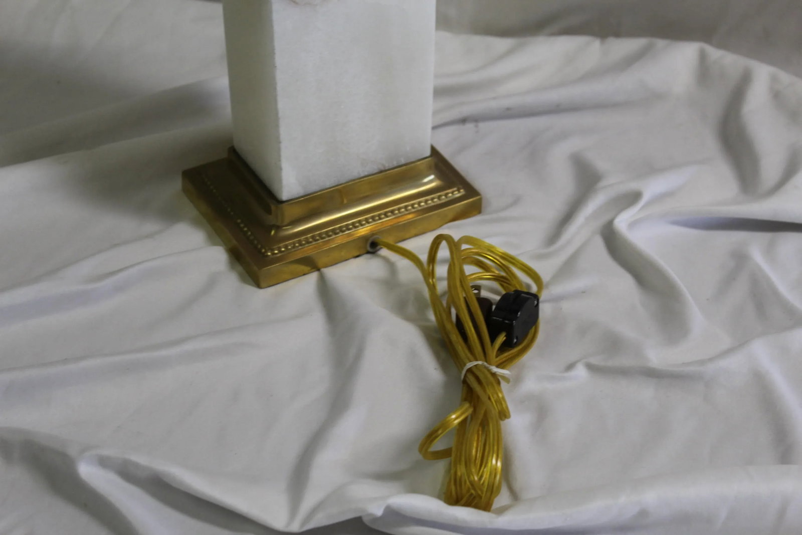 Contemporary Mid-Century Modern Style Alabaster Lamp With Brass Hardware,Single - 7