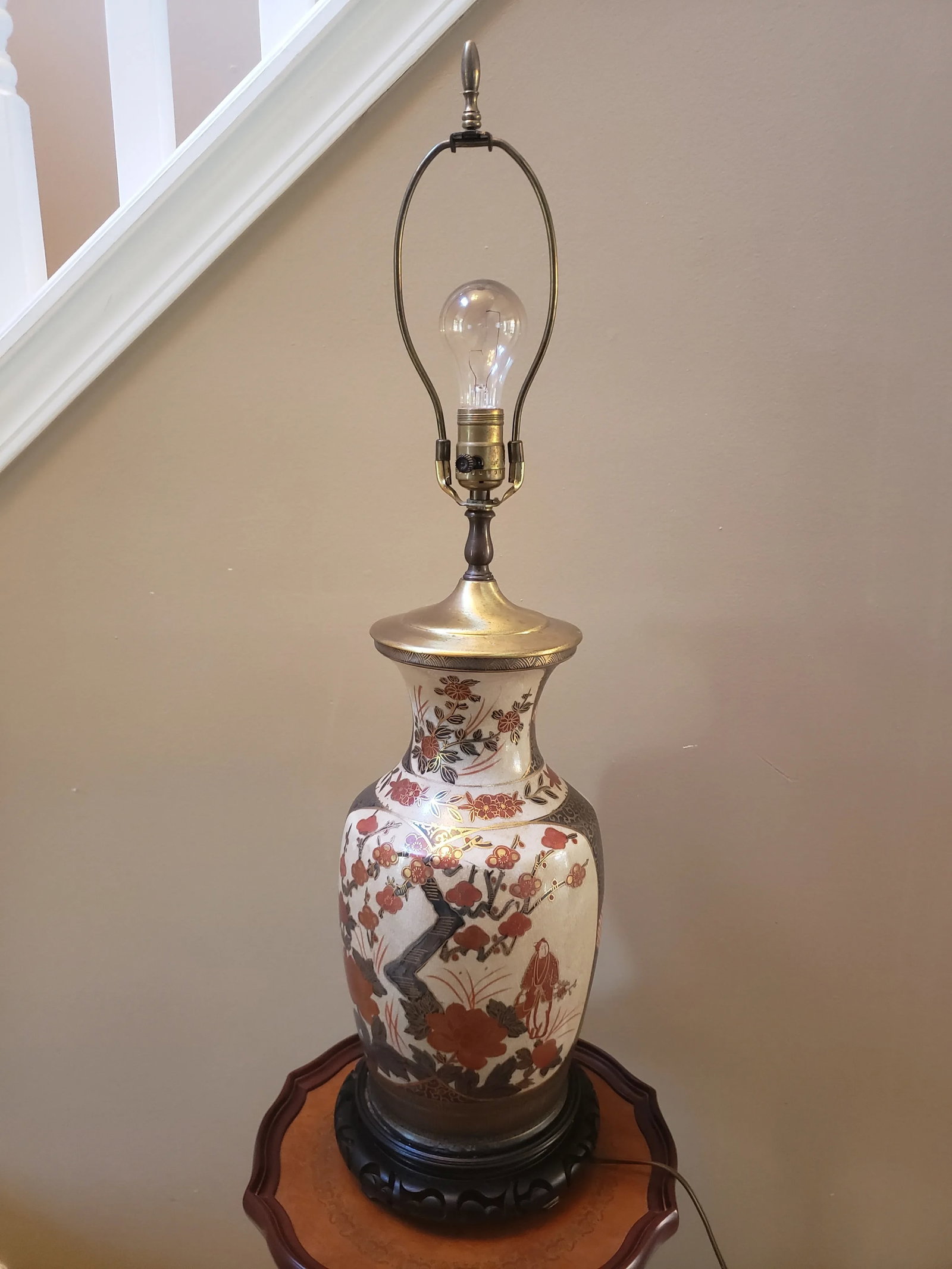 Vintage Mid 20th Century Hand Painted Asian Vase Mounted as Table Lamp - 10