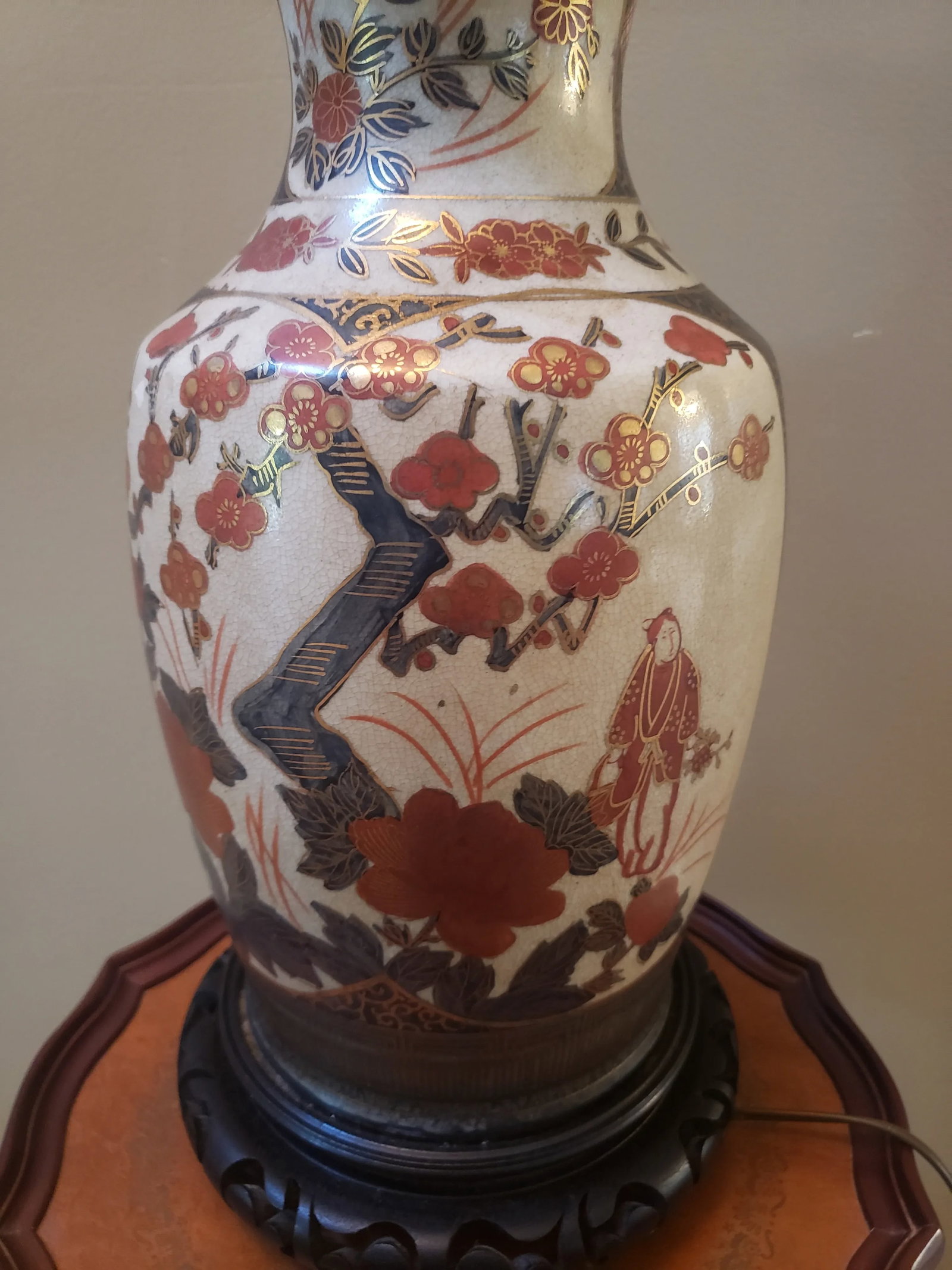 Vintage Mid 20th Century Hand Painted Asian Vase Mounted as Table Lamp - 3
