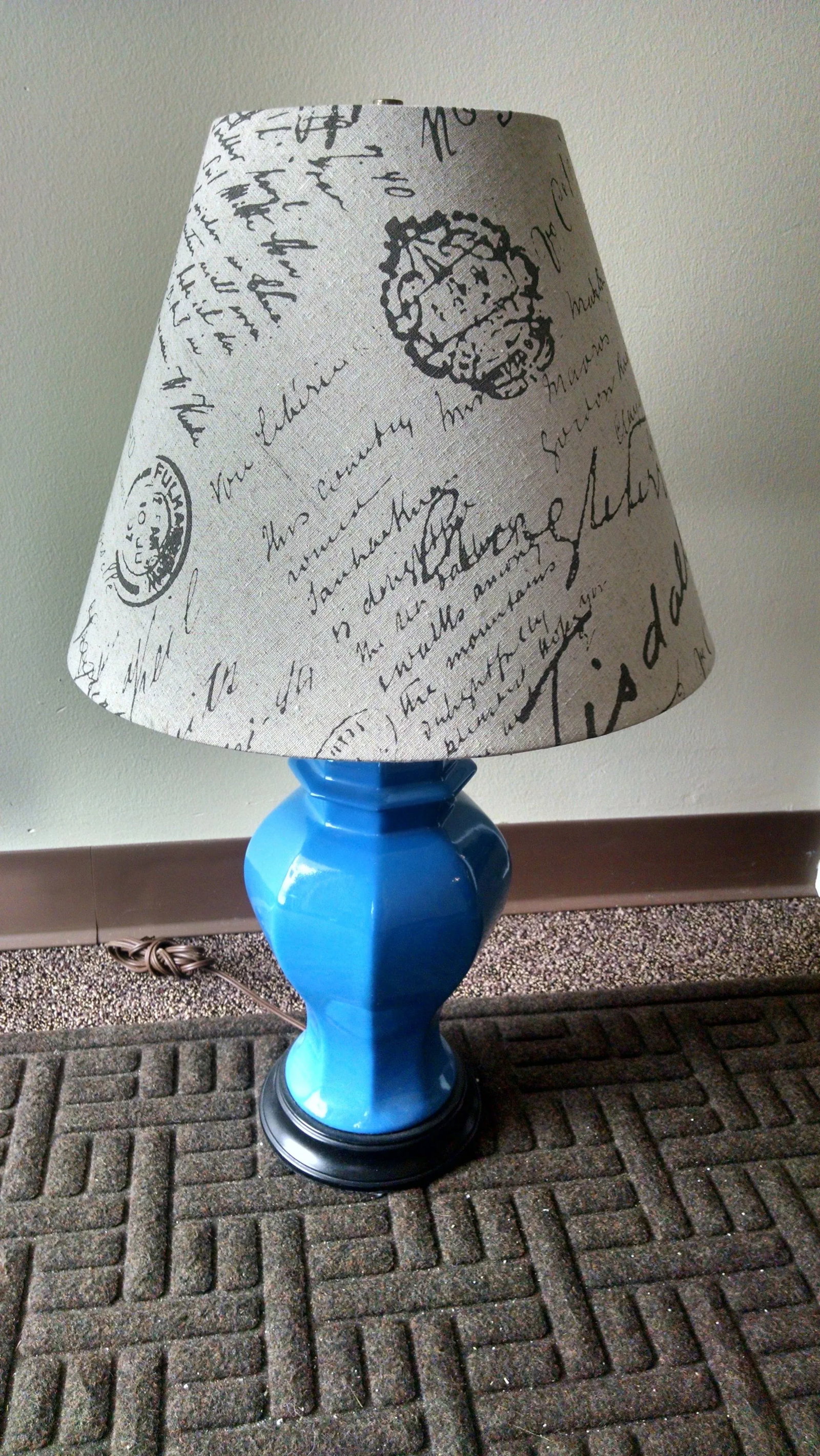Vintage Hollywood Regency Table Lamp - 9