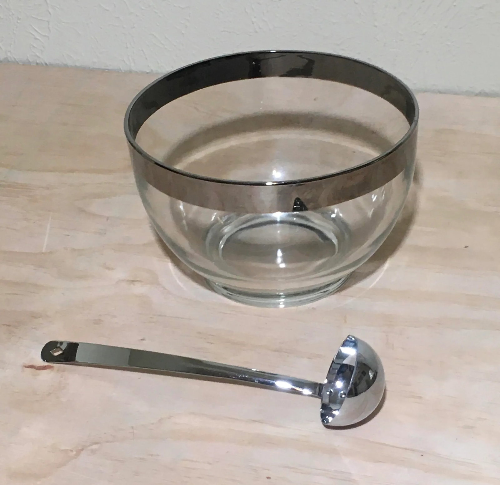 Mid Century Modern Dorothy Thorpe Style Silver Rim Roly Poly Punch Bowl Set- 23 Pieces - 10
