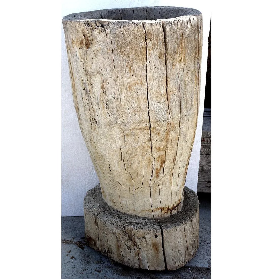 19th Century Large Mexican Huastec Primitive Hand Hewn Log Mortar - 4