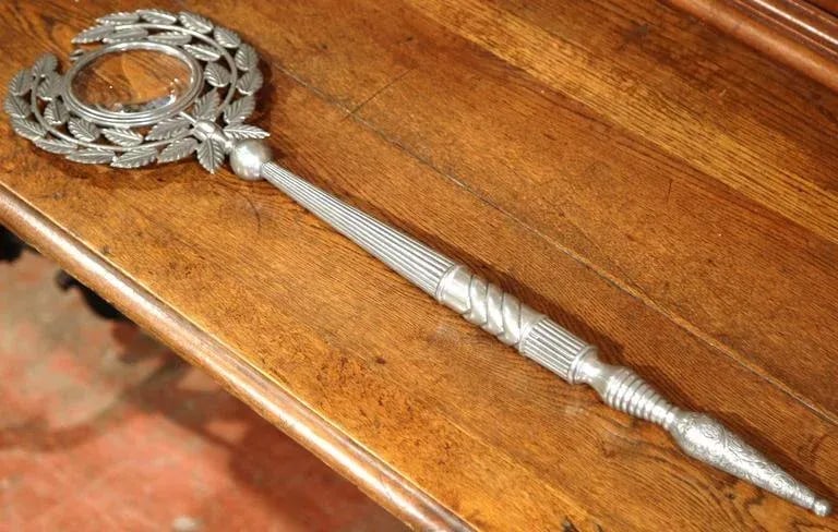 19th Century French Pewter Magnifying Glass With Laurel Wreath Frame - 2