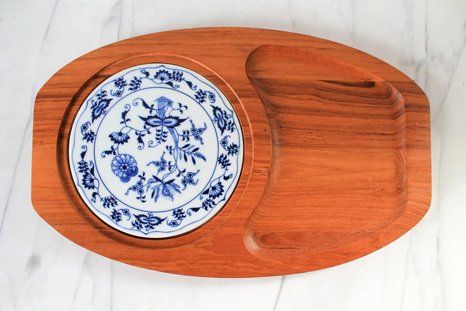 Vintage Genuine Teak Tray With Cloche by Goodwood - 3