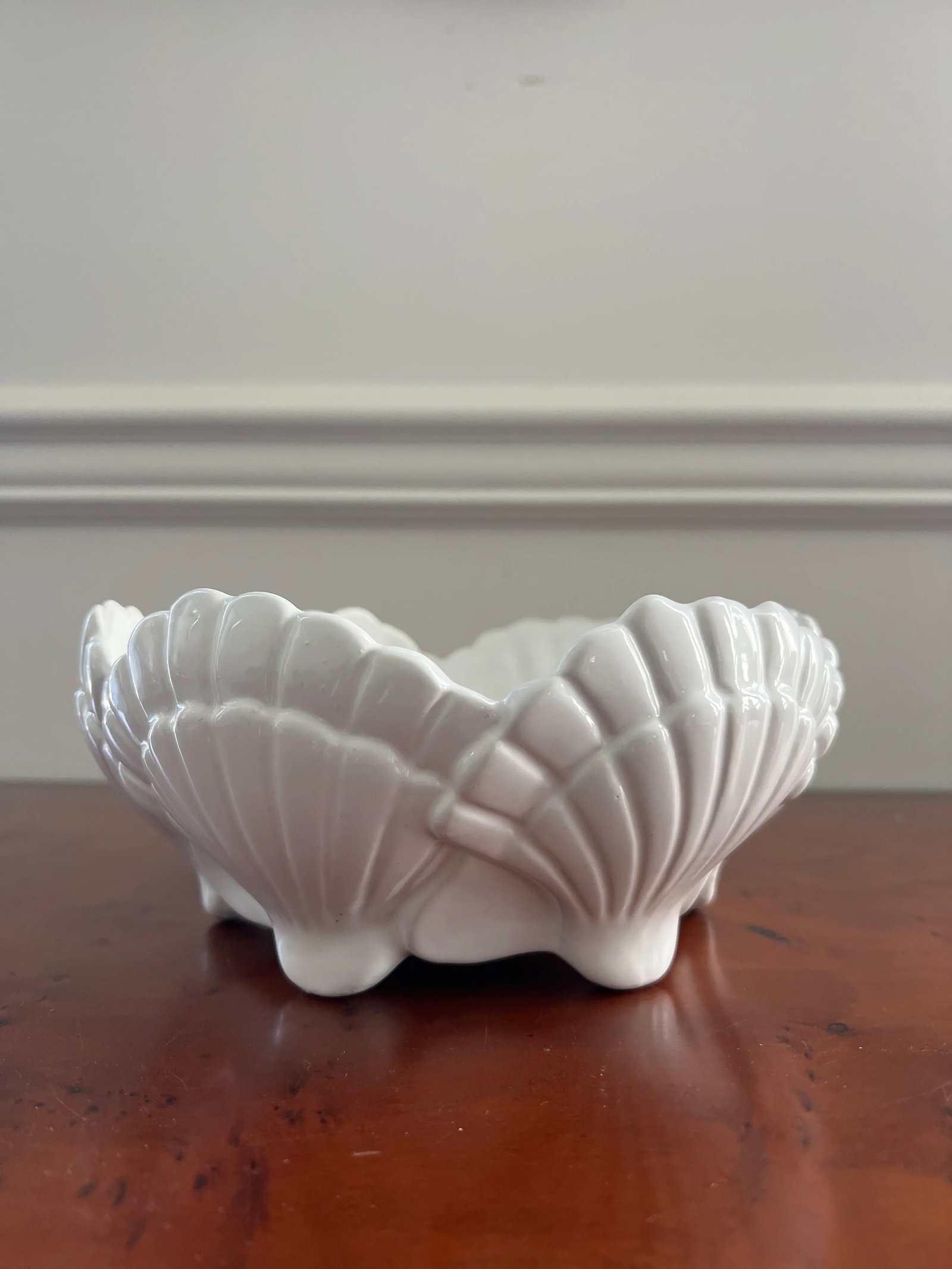 Vintage White Ceramic Scallop Shell Serving Bowl - 10