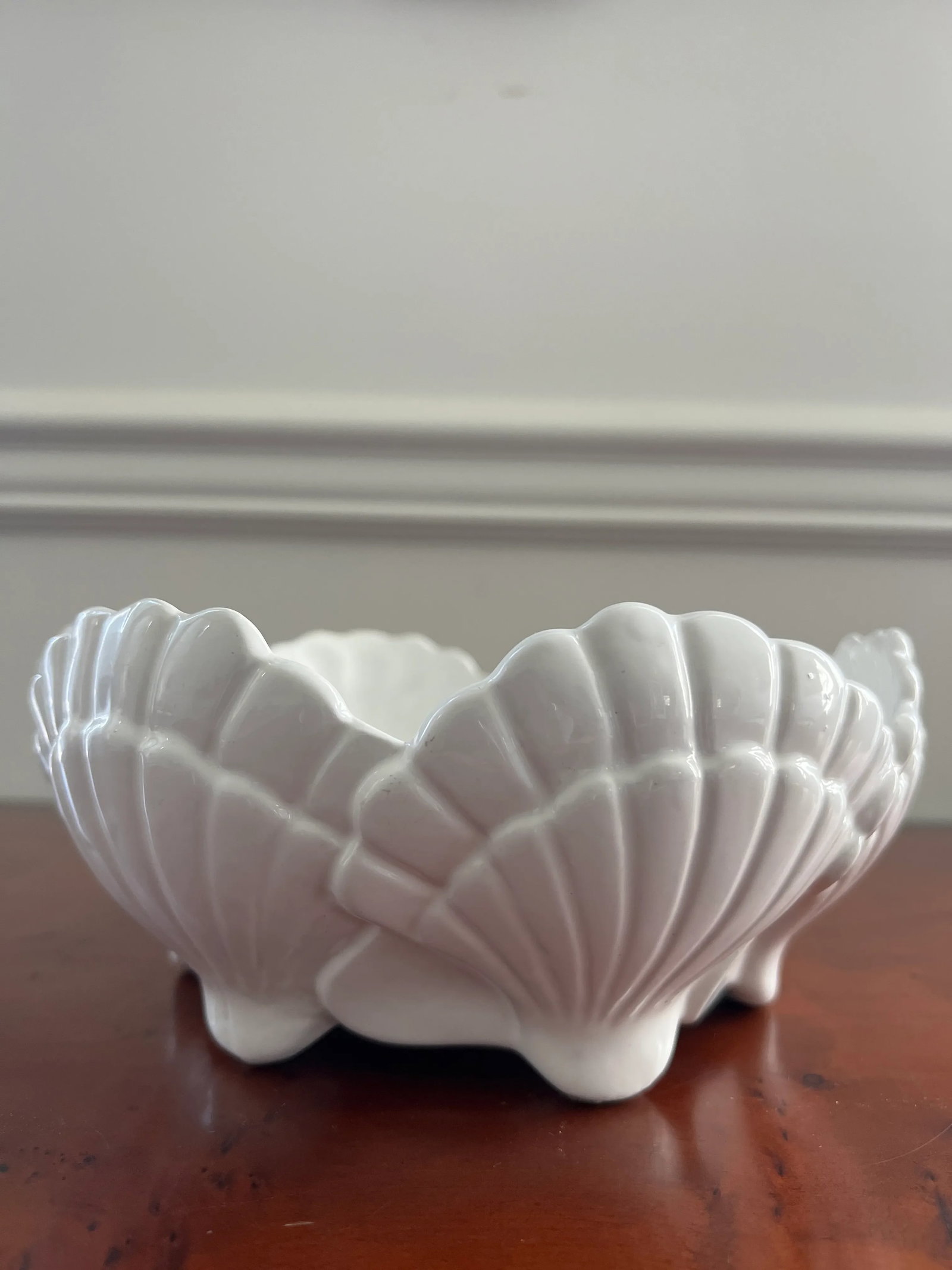 Vintage White Ceramic Scallop Shell Serving Bowl - 5