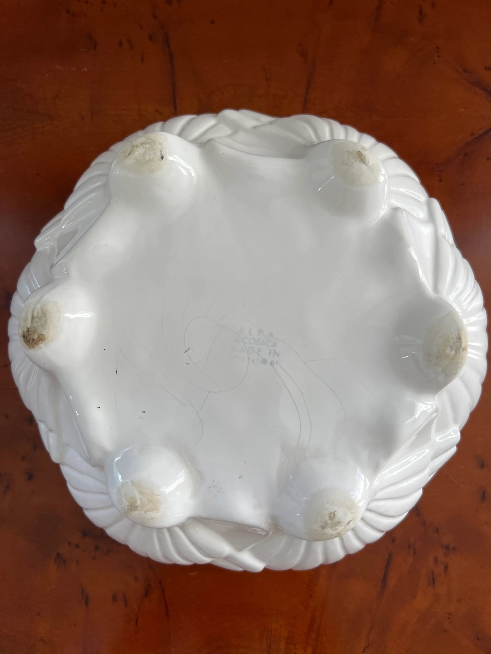 Vintage White Ceramic Scallop Shell Serving Bowl - 7