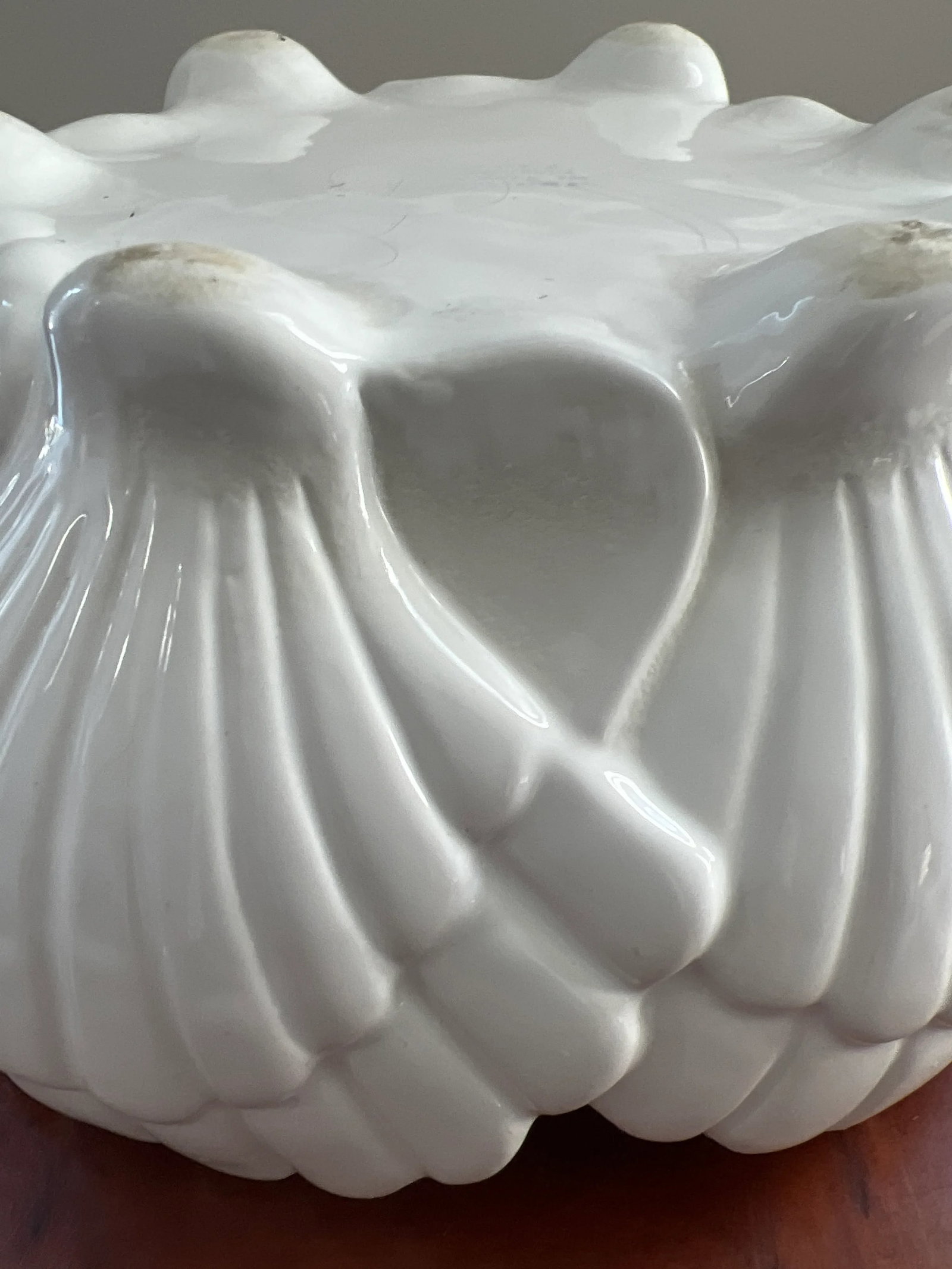 Vintage White Ceramic Scallop Shell Serving Bowl - 8