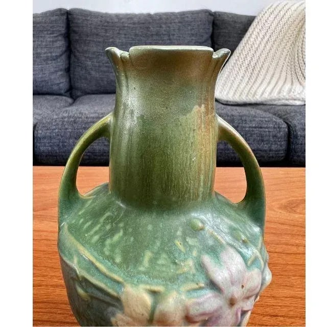 1939 Roseville "Cosmos" Art Deco, Pastel Green Art Pottery Vase, #946-6 - 10