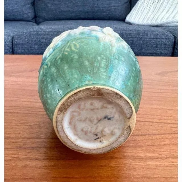 1939 Roseville "Cosmos" Art Deco, Pastel Green Art Pottery Vase, #946-6 - 7