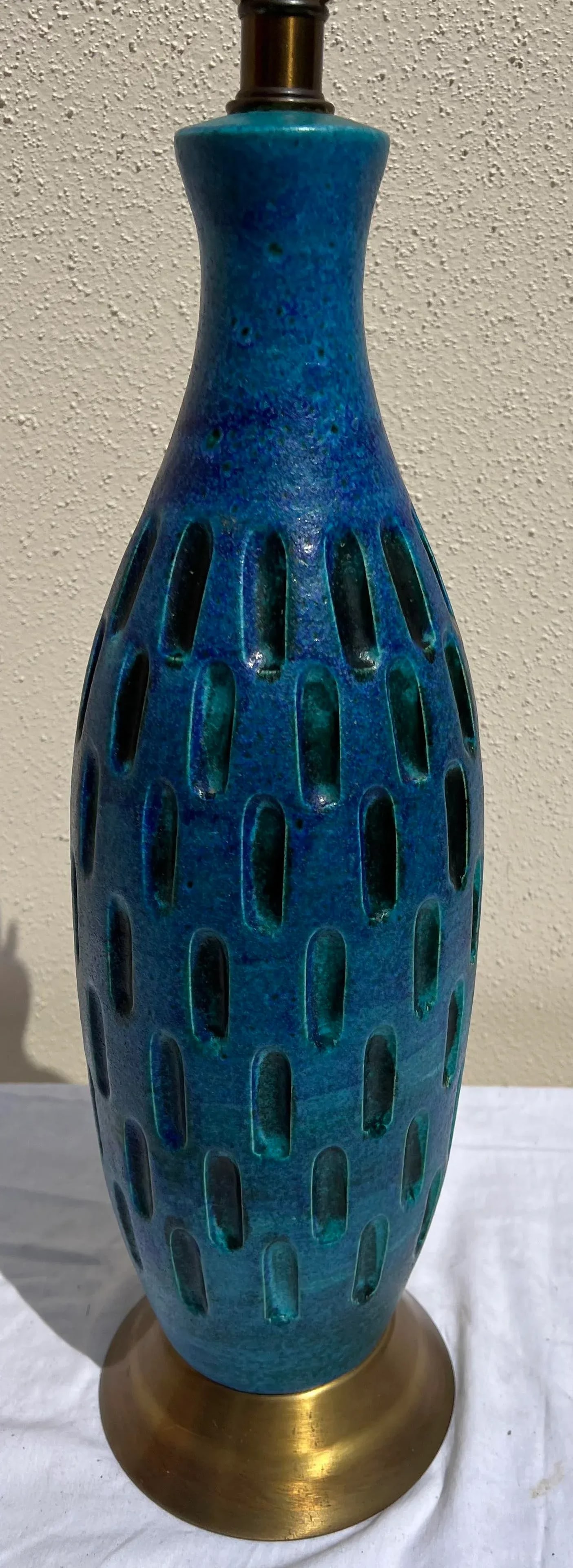 Vintage 1960's Periwinkle and Turquoise Mottled Ceramic Table Lamp - 2