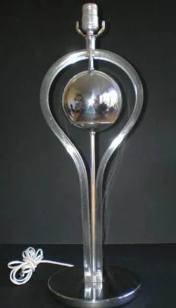 Mid-Century Plexiglass & Chrome Table Lamp - 4