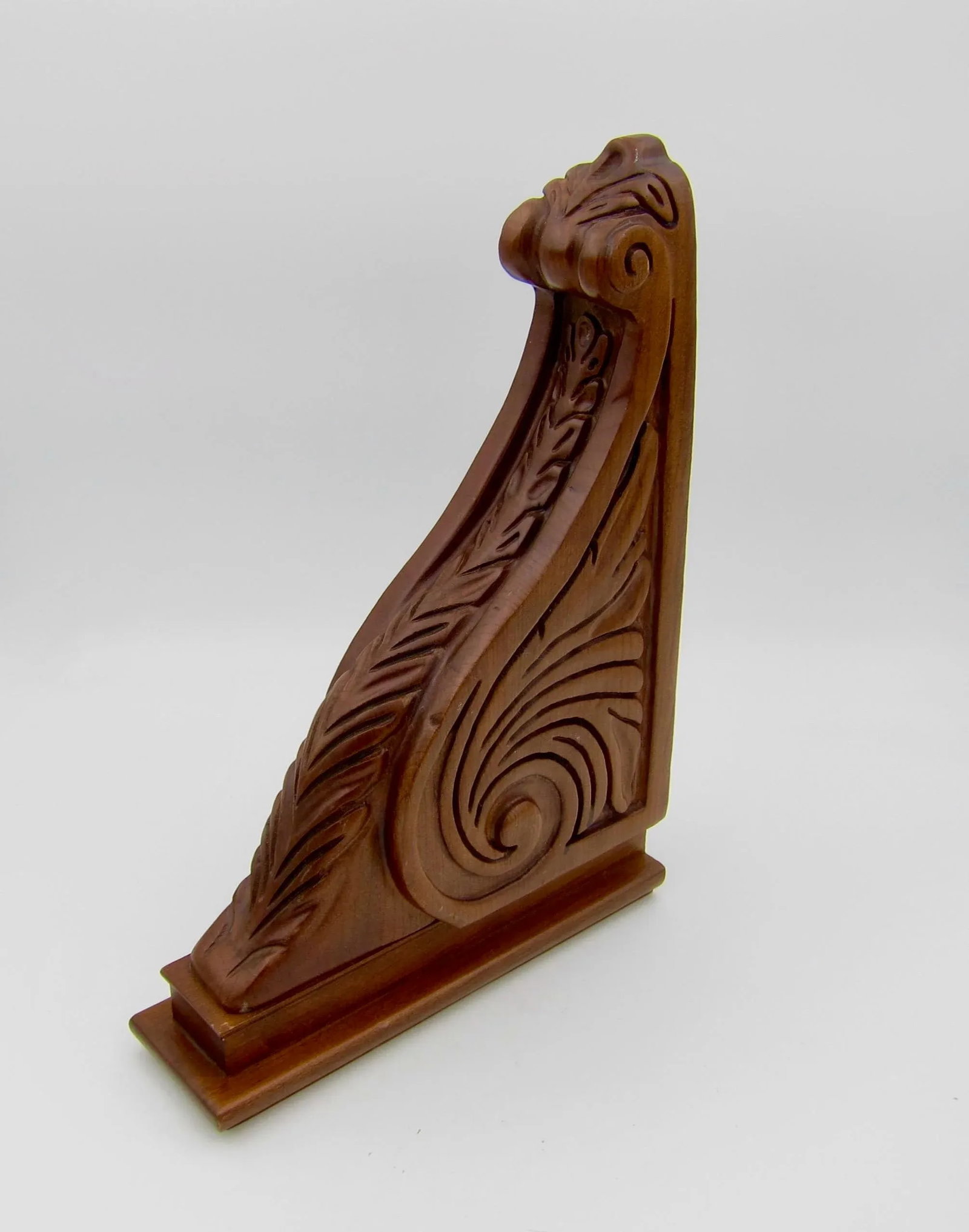 Vintage Corbel Bracket of Cherry Wood With Neoclassical Acanthus Carving - 6