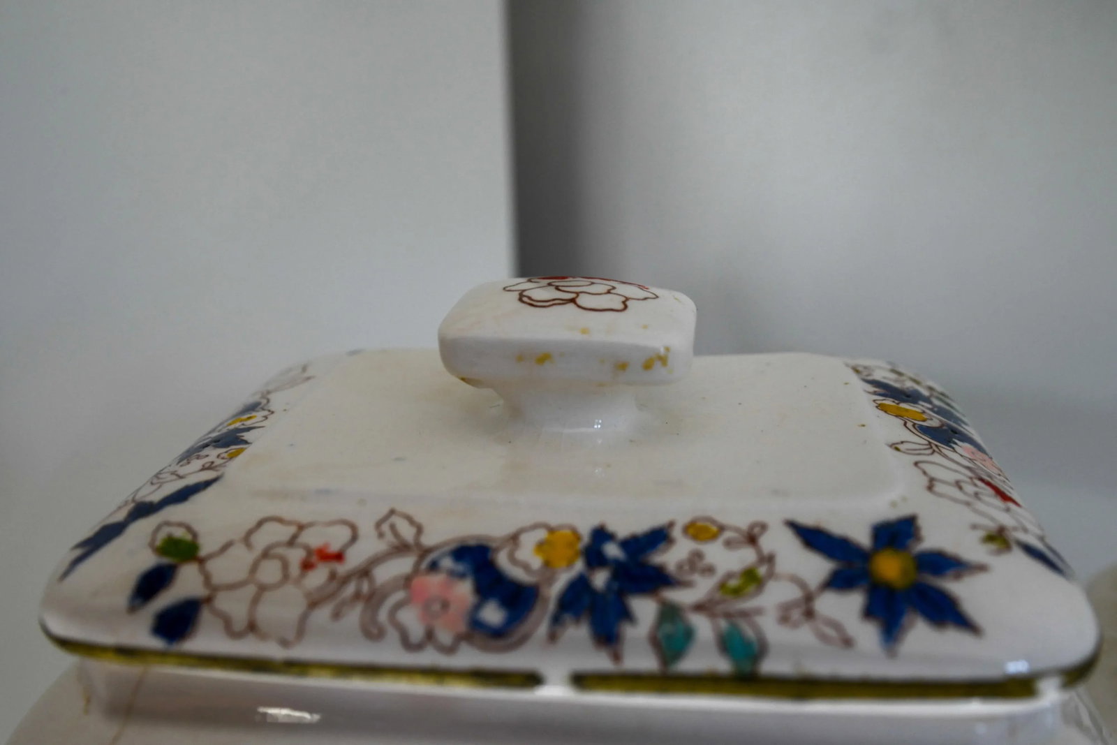 Early 20th Century Set of 3 Handpainted Japanese Royal Crown Tea Caddy Canisters - 9