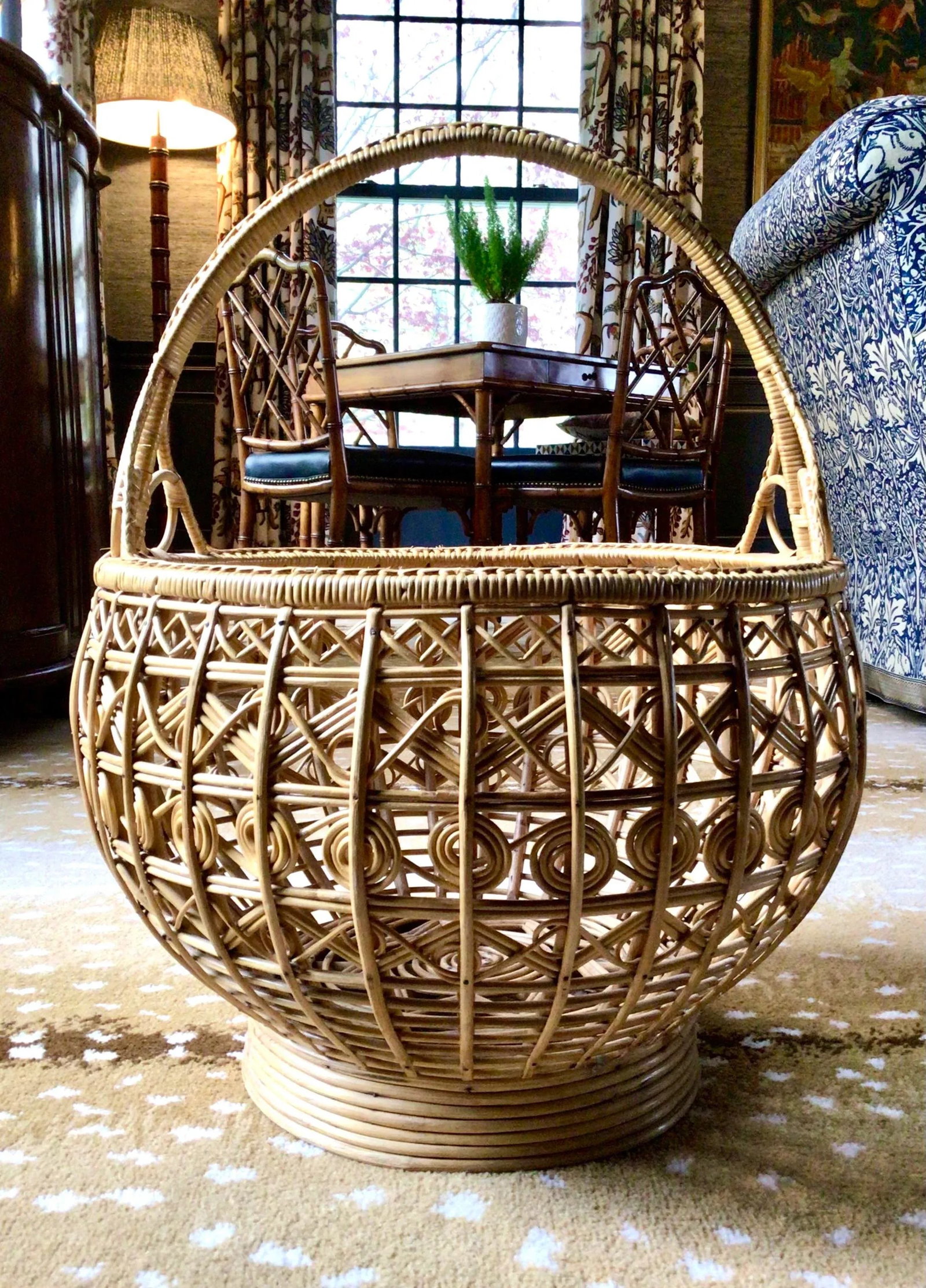Mid 20th Century Vintage Large Woven Rattan Basket With Handle - 4