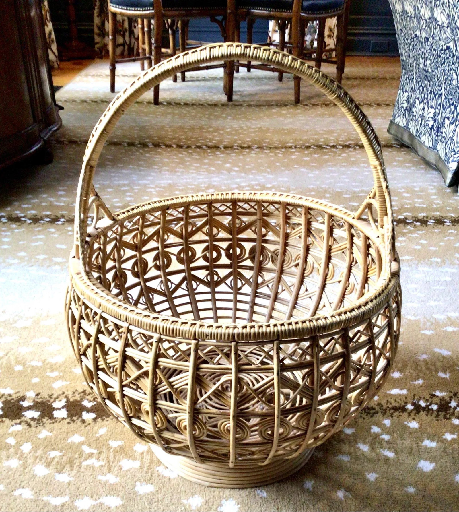 Mid 20th Century Vintage Large Woven Rattan Basket With Handle - 5