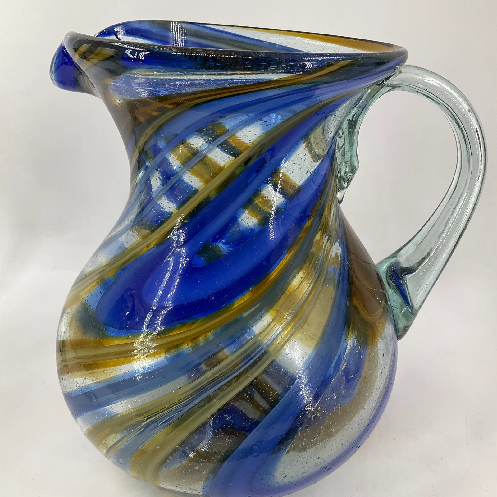 Mexican Reclye Hand Blown Glass Pitcher and 5 Goblets with Blue and Tan Swirl Design - 6