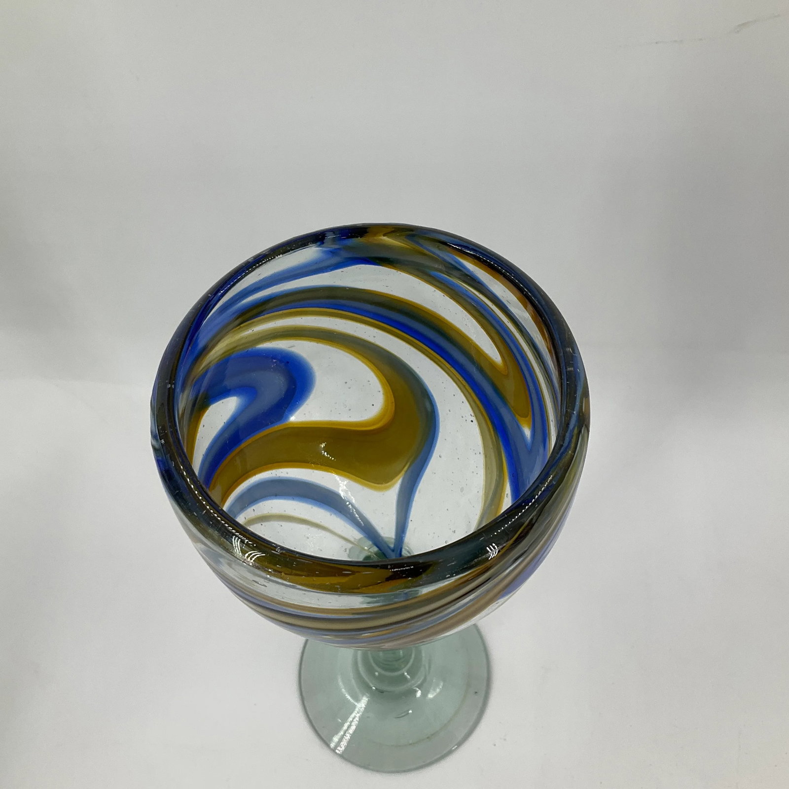 Mexican Reclye Hand Blown Glass Pitcher and 5 Goblets with Blue and Tan Swirl Design - 8