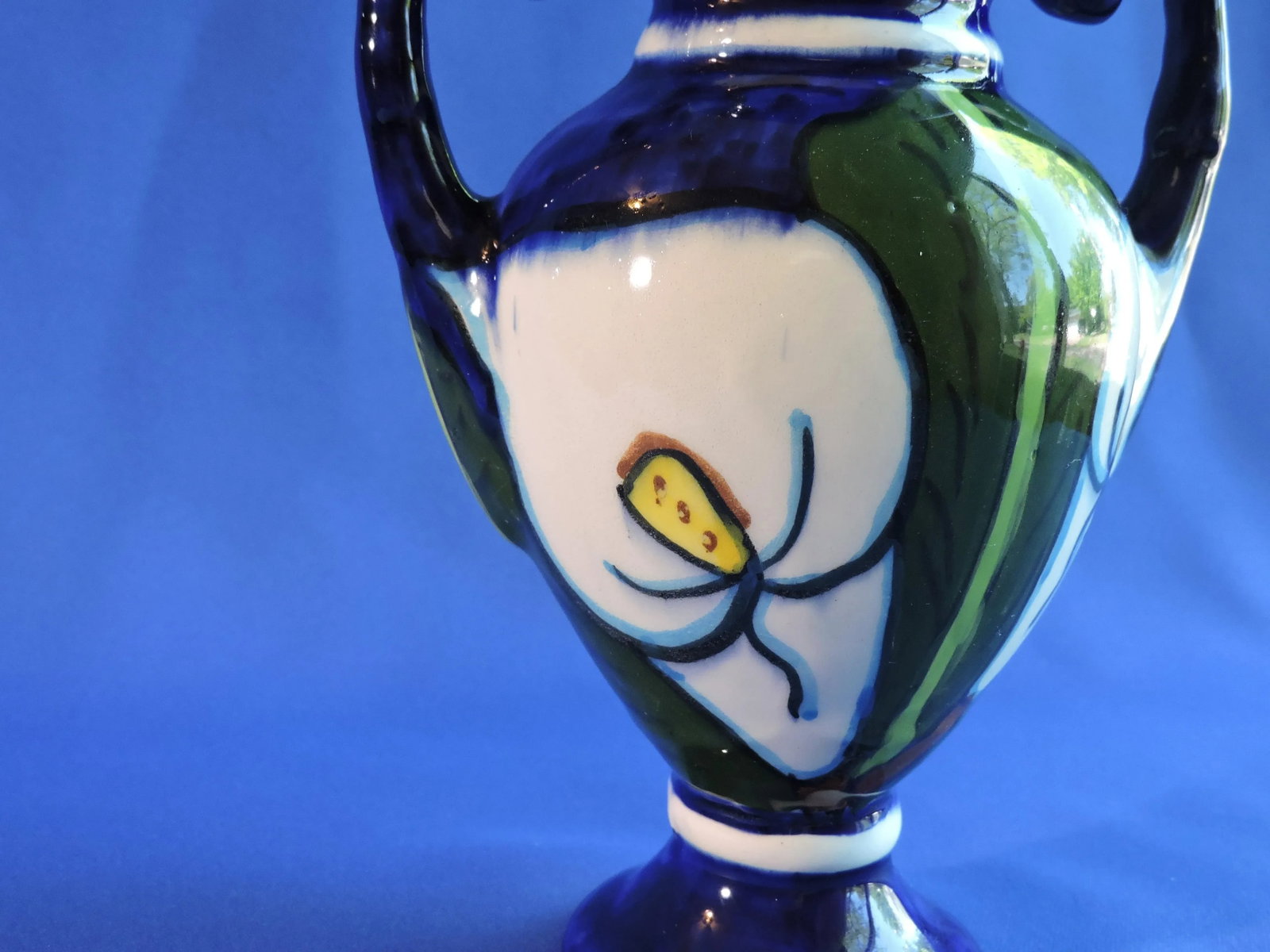 Vintage Italian Studio Art Pottery Two Handled Vase Cobalt Blue Hand Glazed Jack in the Pulpit Flowe - 6