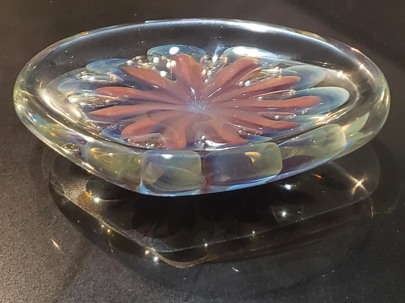 2007 Signed Robert Eickholt "Seascape" Decorative Art Glass Shallow Bowl/Dish/Paper Weight - 4