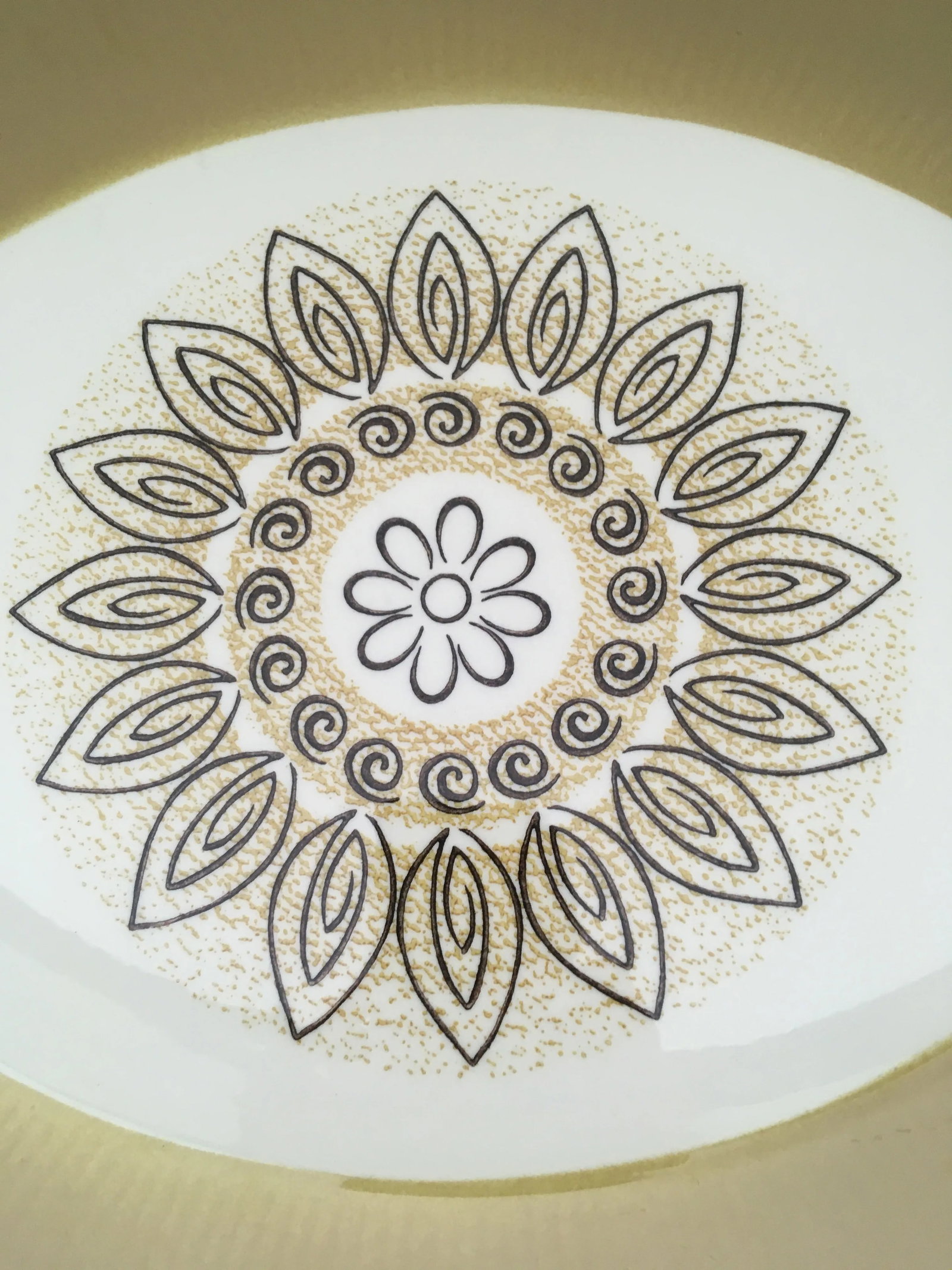 Mid 20th Century Homer Laughlin "Malibu" Floral Medallion Ceramic Platter - 3