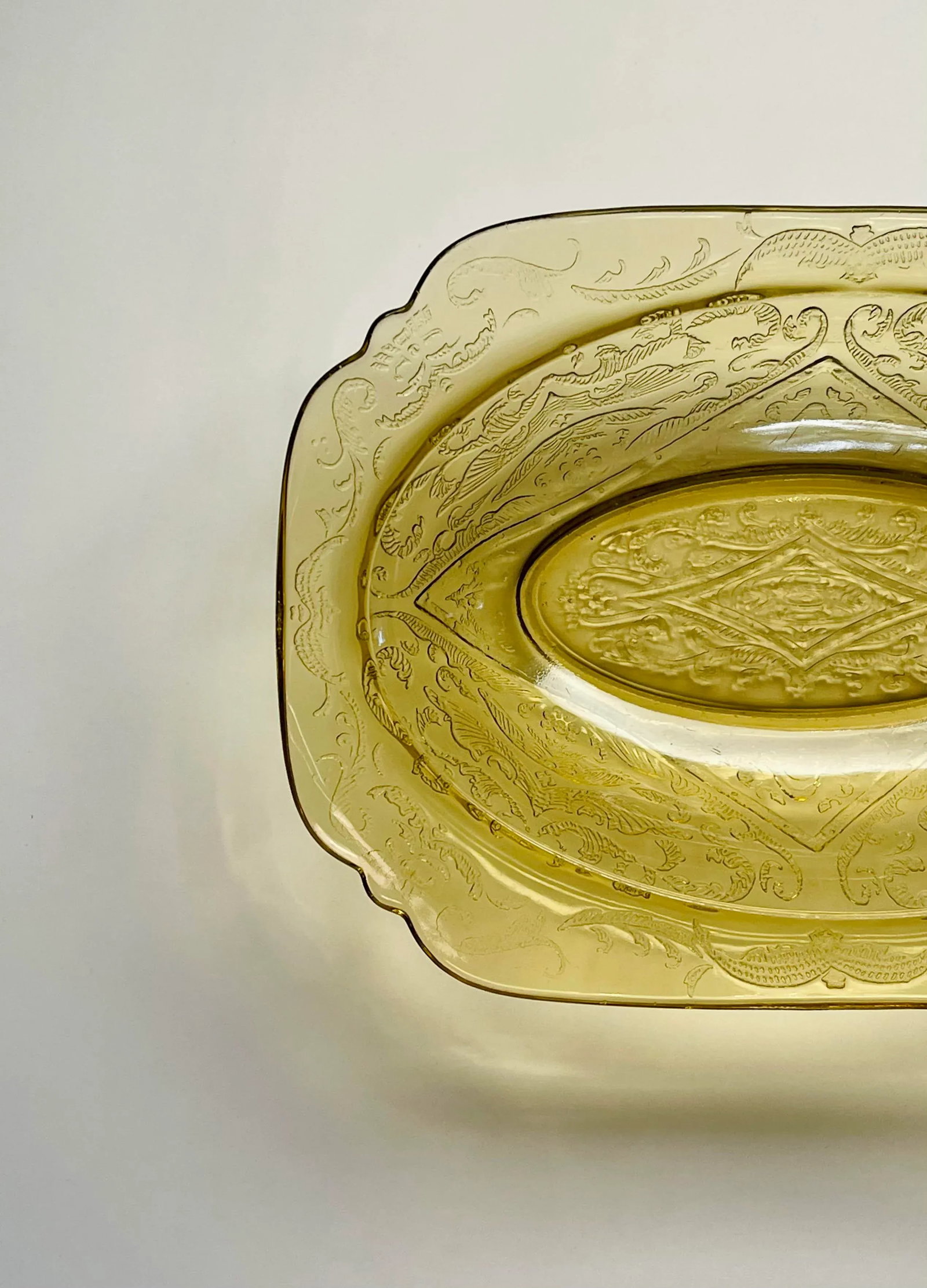 1930's Madrid Yellow Federal Glass Square Rimmed Serving Bowl - 3