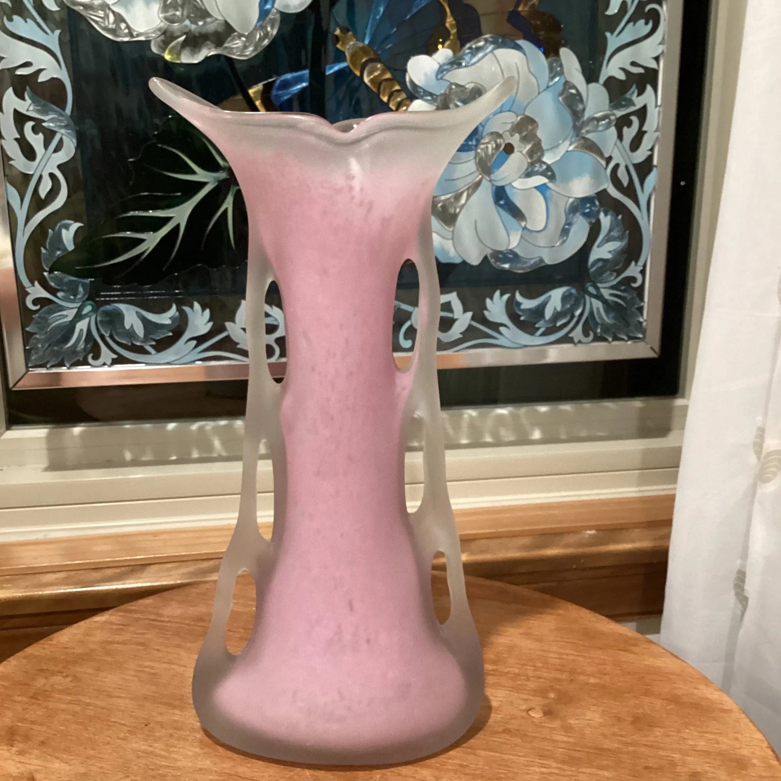 Mid 20th Century Vintage Art Glass Hand Blown Pink Scalloped Frosted Vase With Figurative Handles - 13