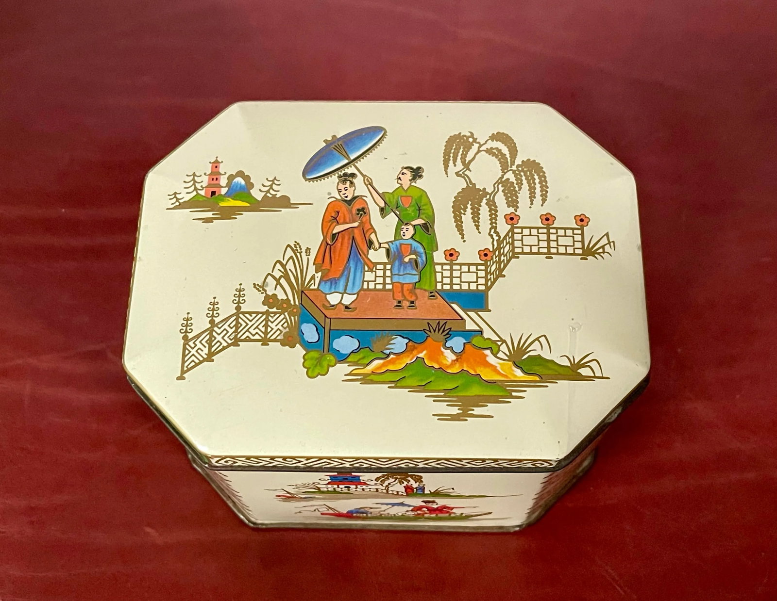 Mid 20th Century Chinoiserie Hinged Tin - 6