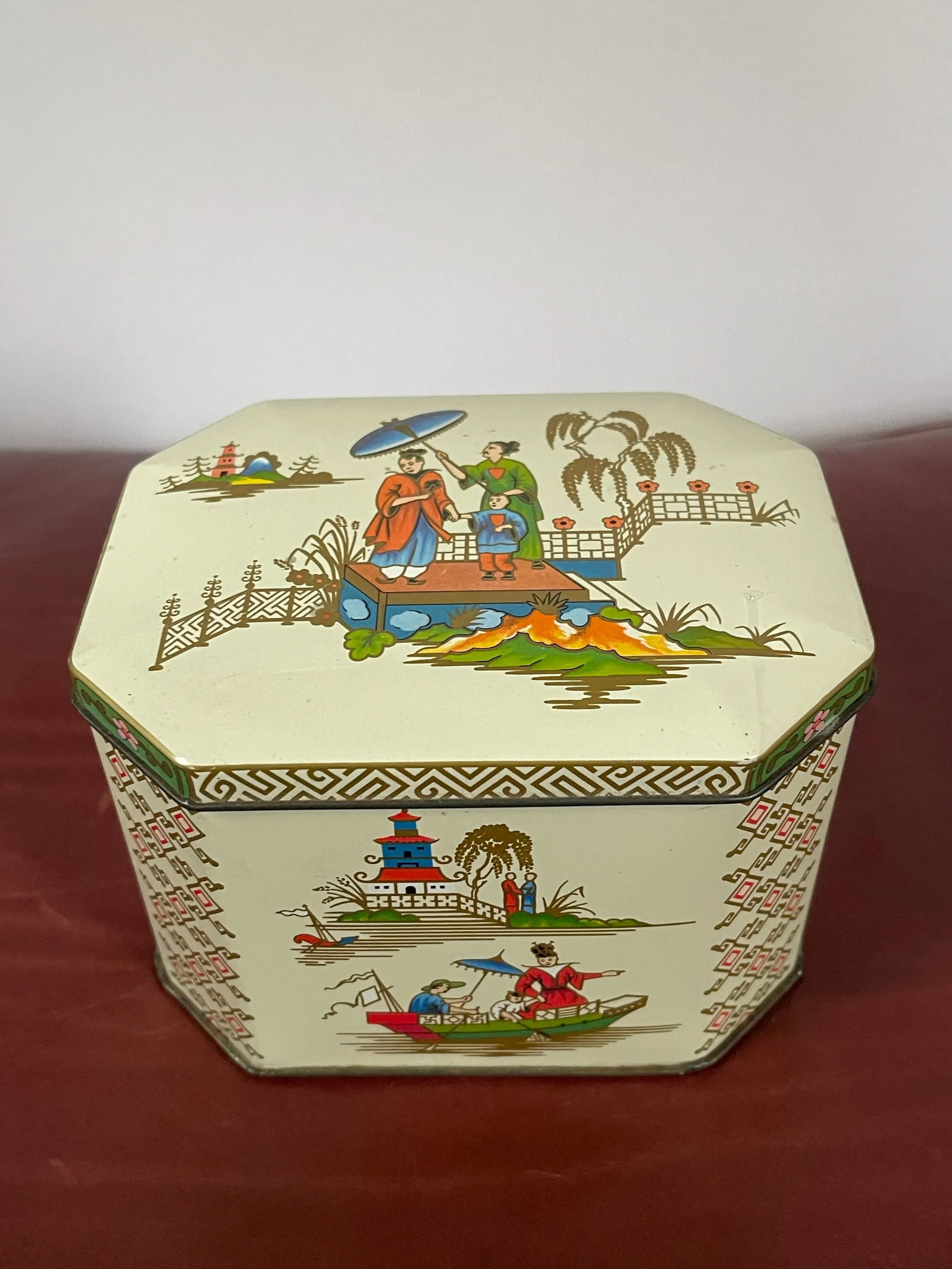 Mid 20th Century Chinoiserie Hinged Tin - 7