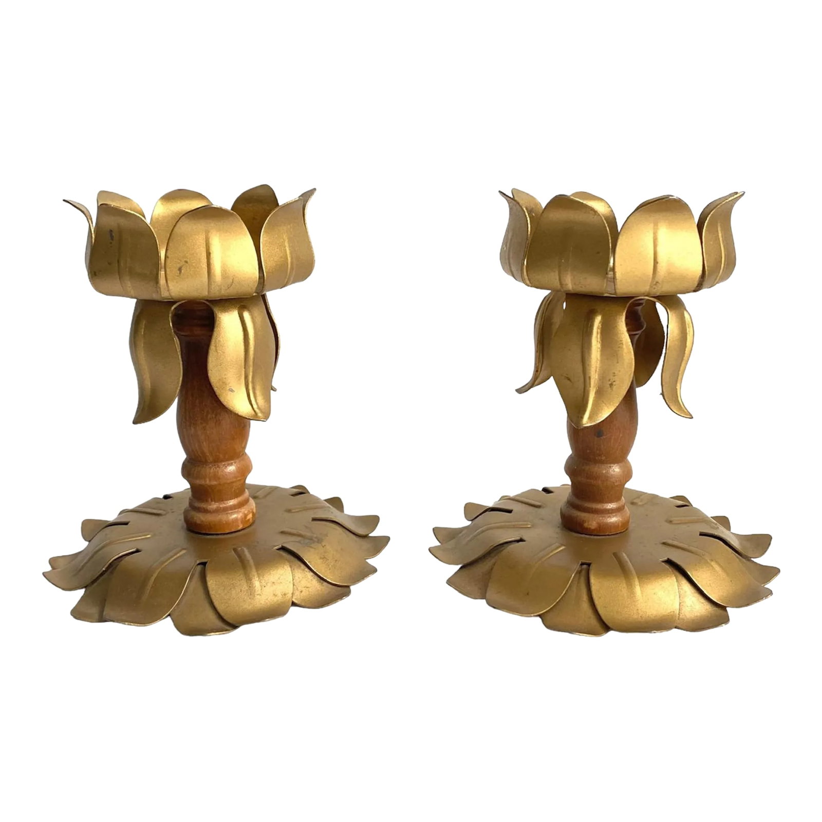 Lotus Flower Candle Holders Gold Tone & Wood Vintage Mid Century a Pair: Lotus Flower Candle Holders Gold Tone & Wood Vintage Mid Century Great styling on these, they would work with many different decor styles. It looks like the gold tone portion may have been painted at