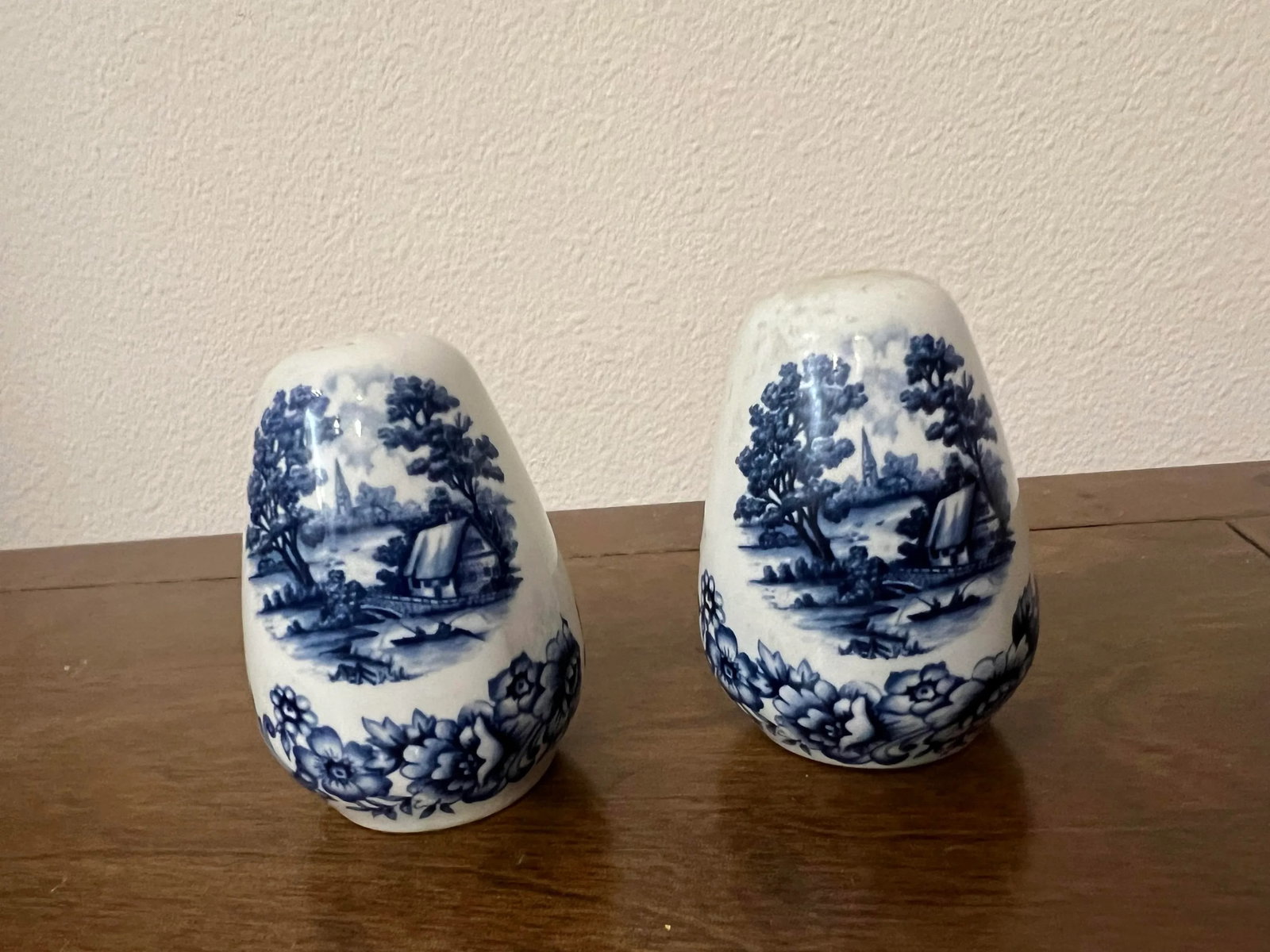 1980s Vintage Blue Ironstone Salt & Pepper Shakers- Set of 2 - 2